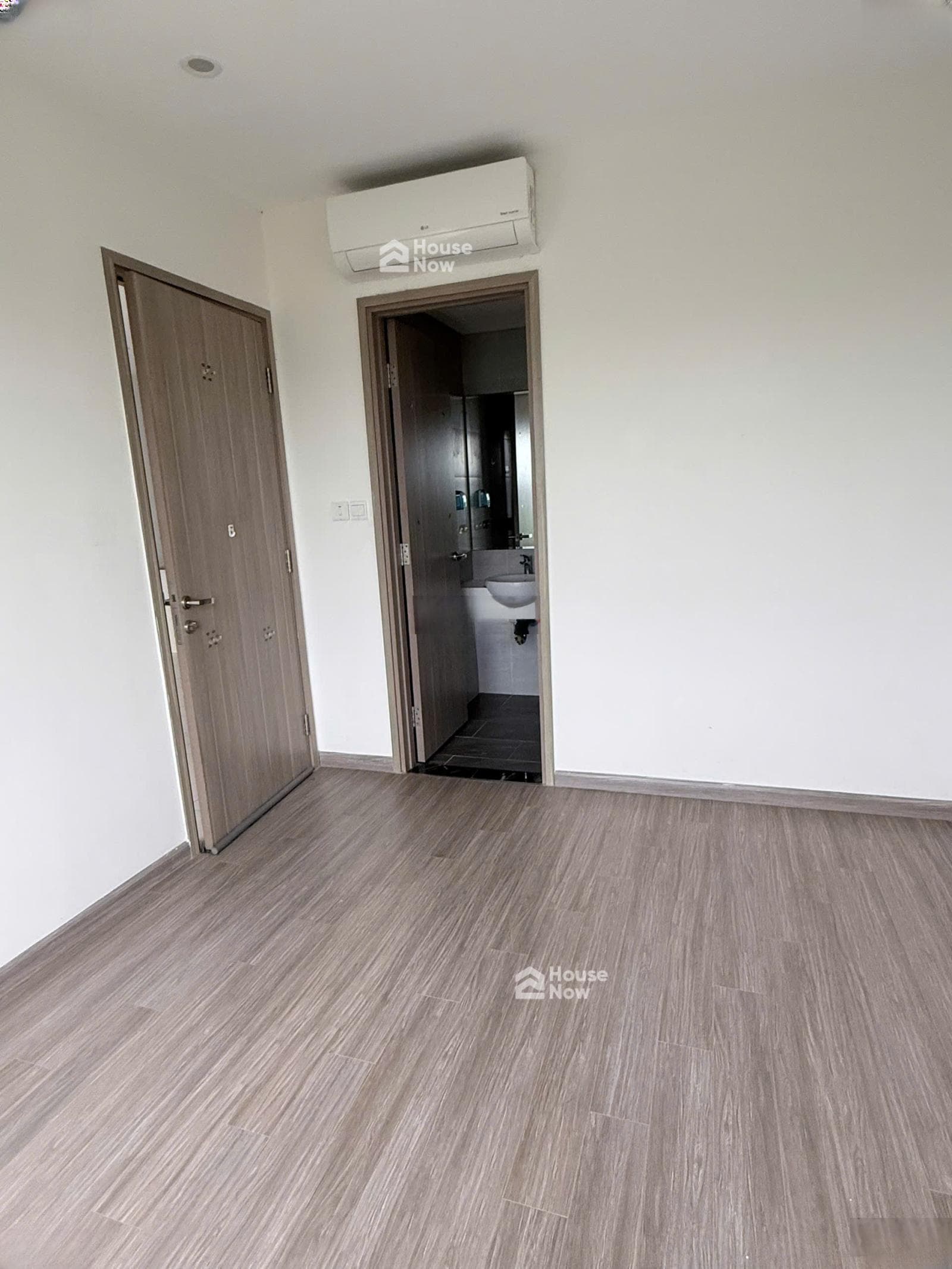 Bán lỗ siêu rẻ 2PN 2WC 67m2 chỉ 2tỷ660 Vinhomes Grand Park có sẳn sổ - ảnh 2 Bán lỗ siêu rẻ 2PN 2WC 67m2 chỉ 2tỷ660 Vinhomes Grand Park có sẳn sổ - ảnh 2