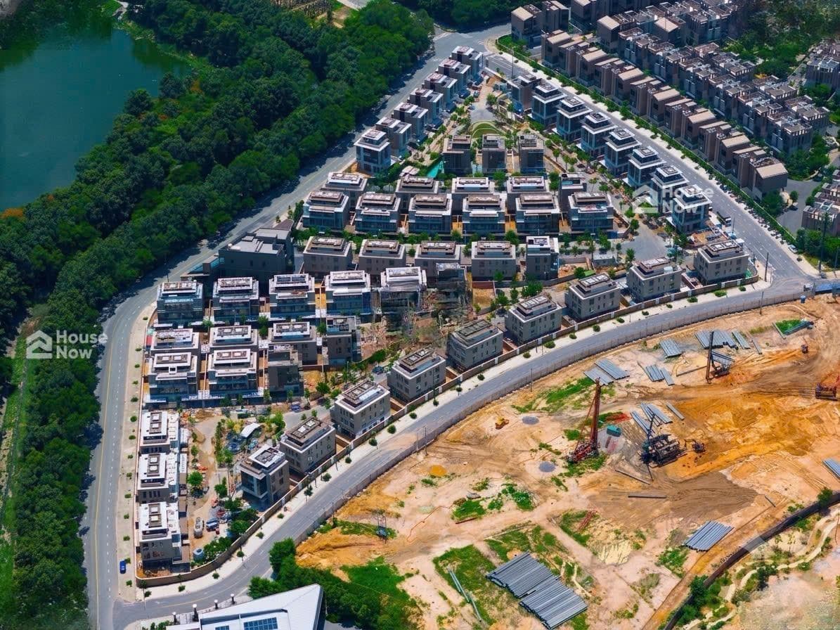 Giỏ em còn căn góc view 2 hồ bơi B1.08-03 hàng hiếm còn sót lại siêu đẹp, giá chỉ 6 tỷ 4 full - ảnh 3 Giỏ em còn căn góc view 2 hồ bơi B1.08-03 hàng hiếm còn sót lại siêu đẹp, giá chỉ 6 tỷ 4 full - ảnh 3