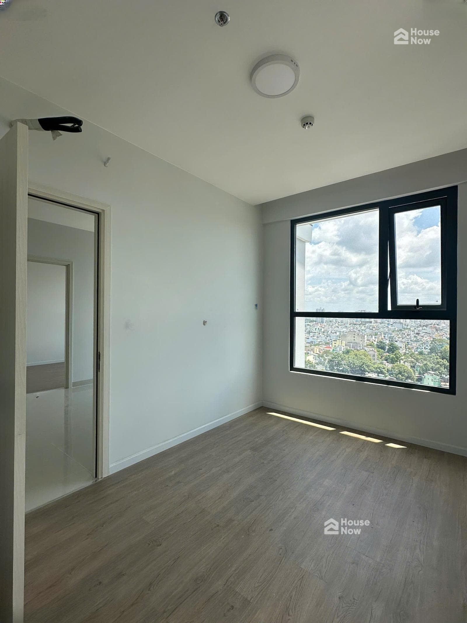 Căn hộ 2PN giá cực tốt view Quận 1 siêu đẹp, thoáng - ảnh 9 Căn hộ 2PN giá cực tốt view Quận 1 siêu đẹp, thoáng - ảnh 9