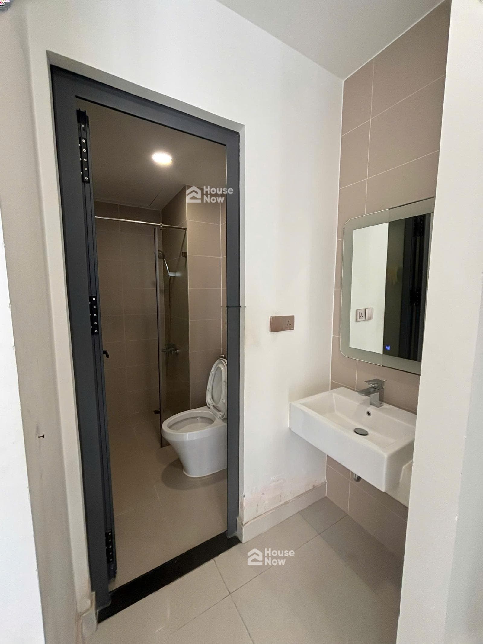 Bán căn hộ 2PN, 1WC, 57m2 tại Q7 Boulevard, giá 3 tỷ 050 Bao Thuế Phí, view đẹp - ảnh 7 Bán căn hộ 2PN, 1WC, 57m2 tại Q7 Boulevard, giá 3 tỷ 050 Bao Thuế Phí, view đẹp - ảnh 7