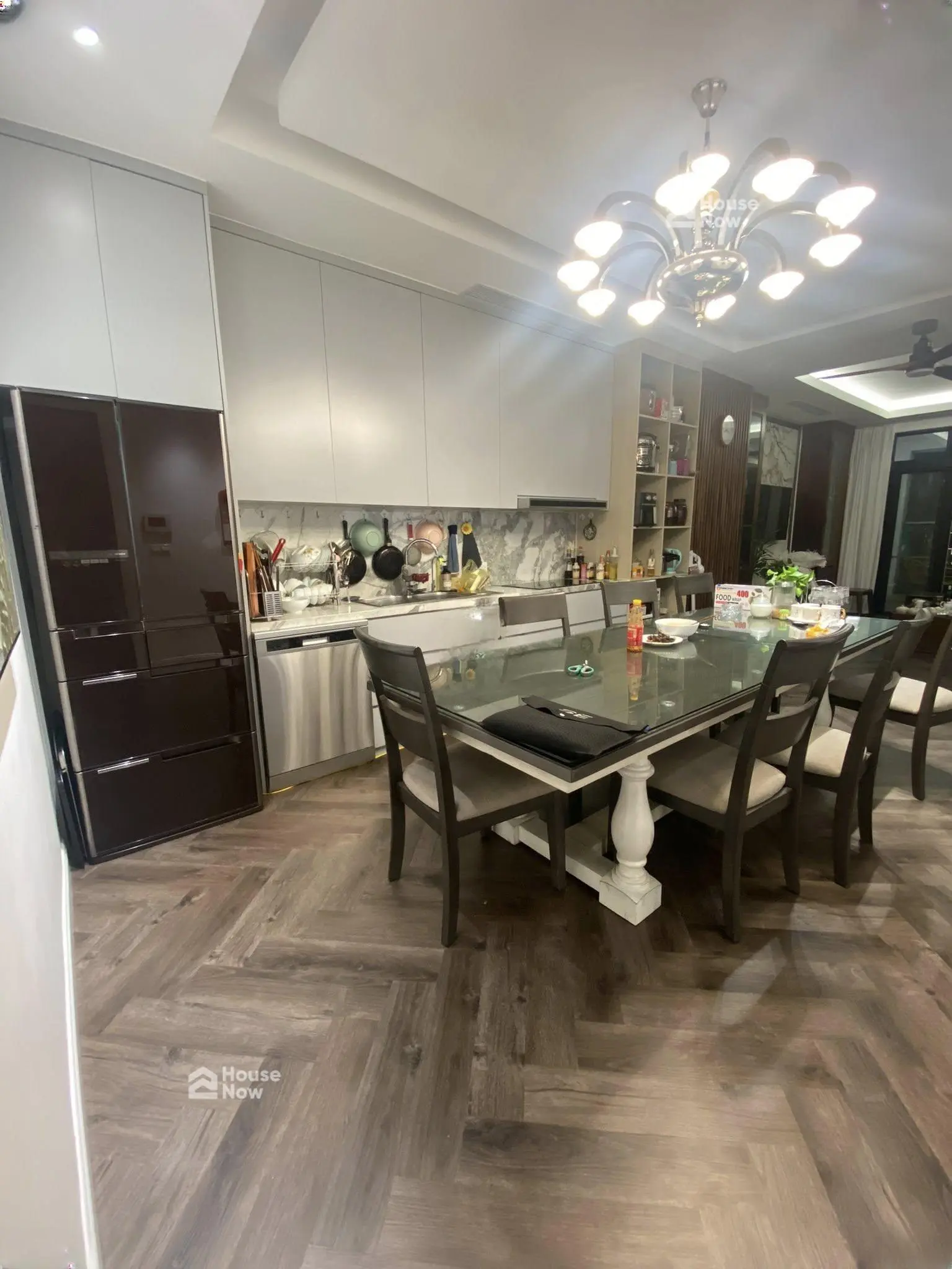 Bán căn chung cư Royal City, 132m2, 4 phòng ngủ, 2 vệ sinh - ảnh 14 Bán căn chung cư Royal City, 132m2, 4 phòng ngủ, 2 vệ sinh - ảnh 14