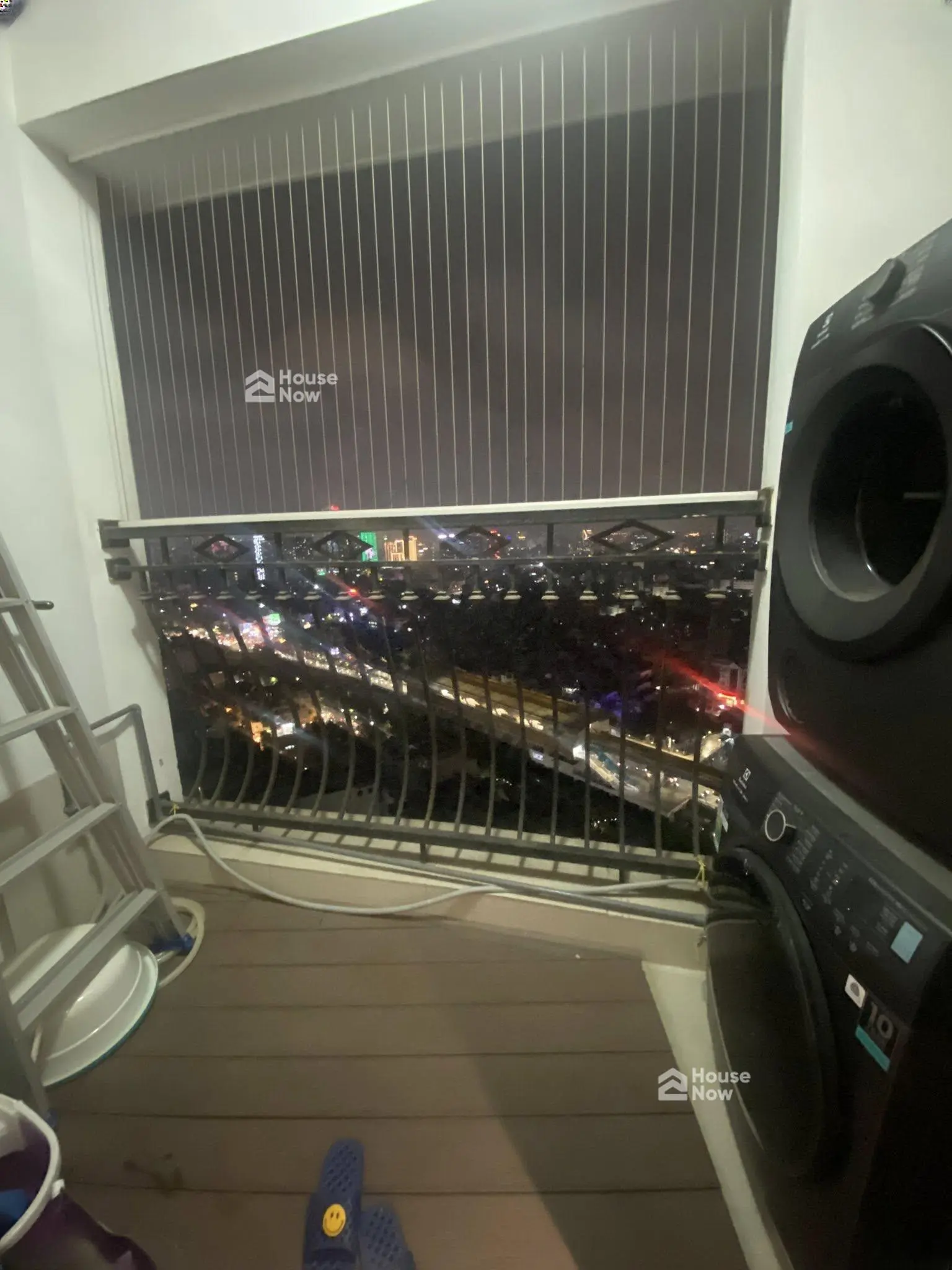 Bán căn chung cư Royal City, 132m2, 4 phòng ngủ, 2 vệ sinh - ảnh 5 Bán căn chung cư Royal City, 132m2, 4 phòng ngủ, 2 vệ sinh - ảnh 5