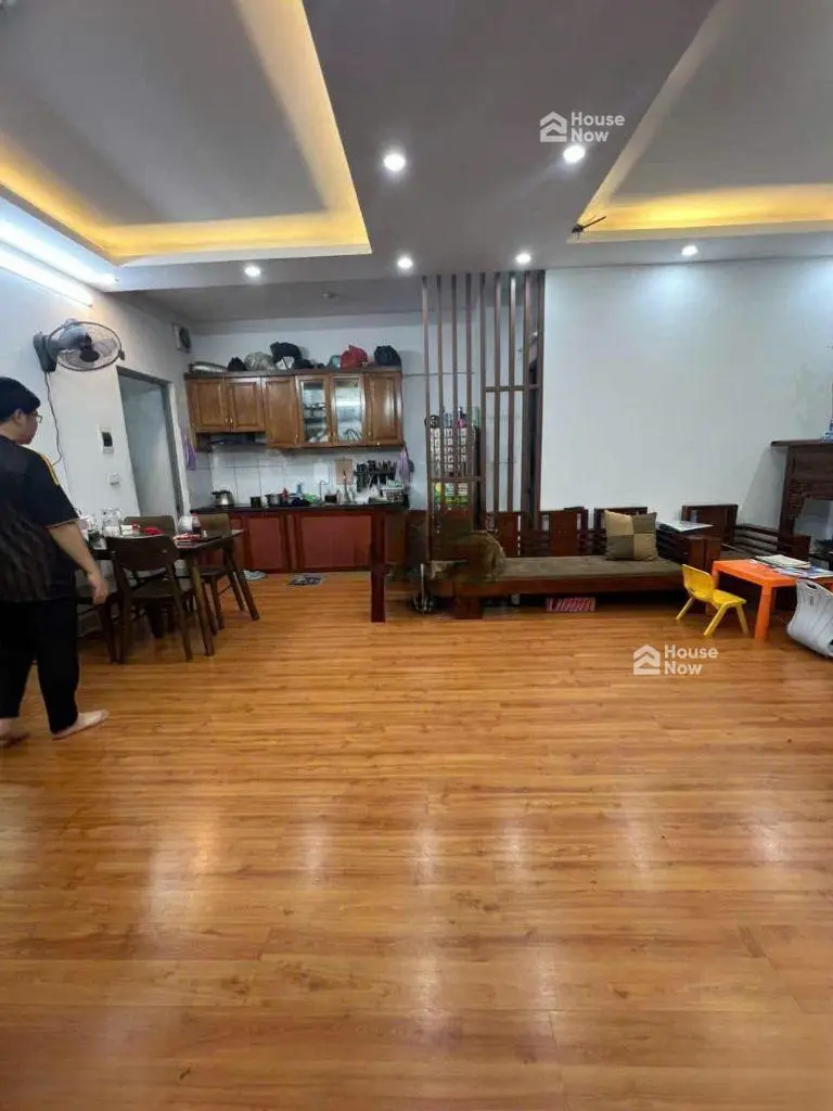 🏡 SIÊU PHẨM CĂN GÓC 19T KIẾN HƯNG – GIÁ CHỈ 3,05 TỶ! 🔥 ✅ Diện tích: 70m² ✅ Thiết kế: 2 phòng ngủ, 2 vệ sinh ✅ Căn góc thoáng sáng, không gian sử dụng rộng rãi 💰 Giá bán chỉ 3,05 tỷ – cực kỳ hấp dẫn! 📞 Liên hệ em Ngọc: 037 668 **** để - ảnh 1 🏡 SIÊU PHẨM CĂN GÓC 19T KIẾN HƯNG – GIÁ CHỈ 3,05 TỶ! 🔥 ✅ Diện tích: 70m² ✅ Thiết kế: 2 phòng ngủ, 2 vệ sinh ✅ Căn góc thoáng sáng, không gian sử dụng rộng rãi 💰 Giá bán chỉ 3,05 tỷ – cực kỳ hấp dẫn! 📞 Liên hệ em Ngọc: 037 668 **** để - ảnh 1