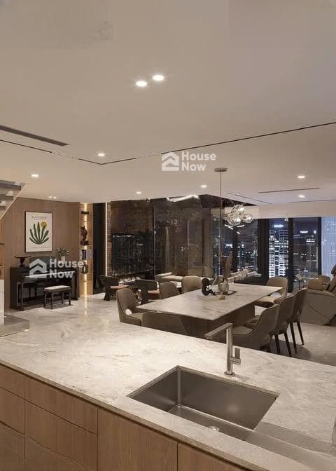Bán căn hộ duplex cao cấp 200m2 dự án Sun Grand City Tây Hồ 45 tỷ view phố hiếm có - ảnh 11 Bán căn hộ duplex cao cấp 200m2 dự án Sun Grand City Tây Hồ 45 tỷ view phố hiếm có - ảnh 11