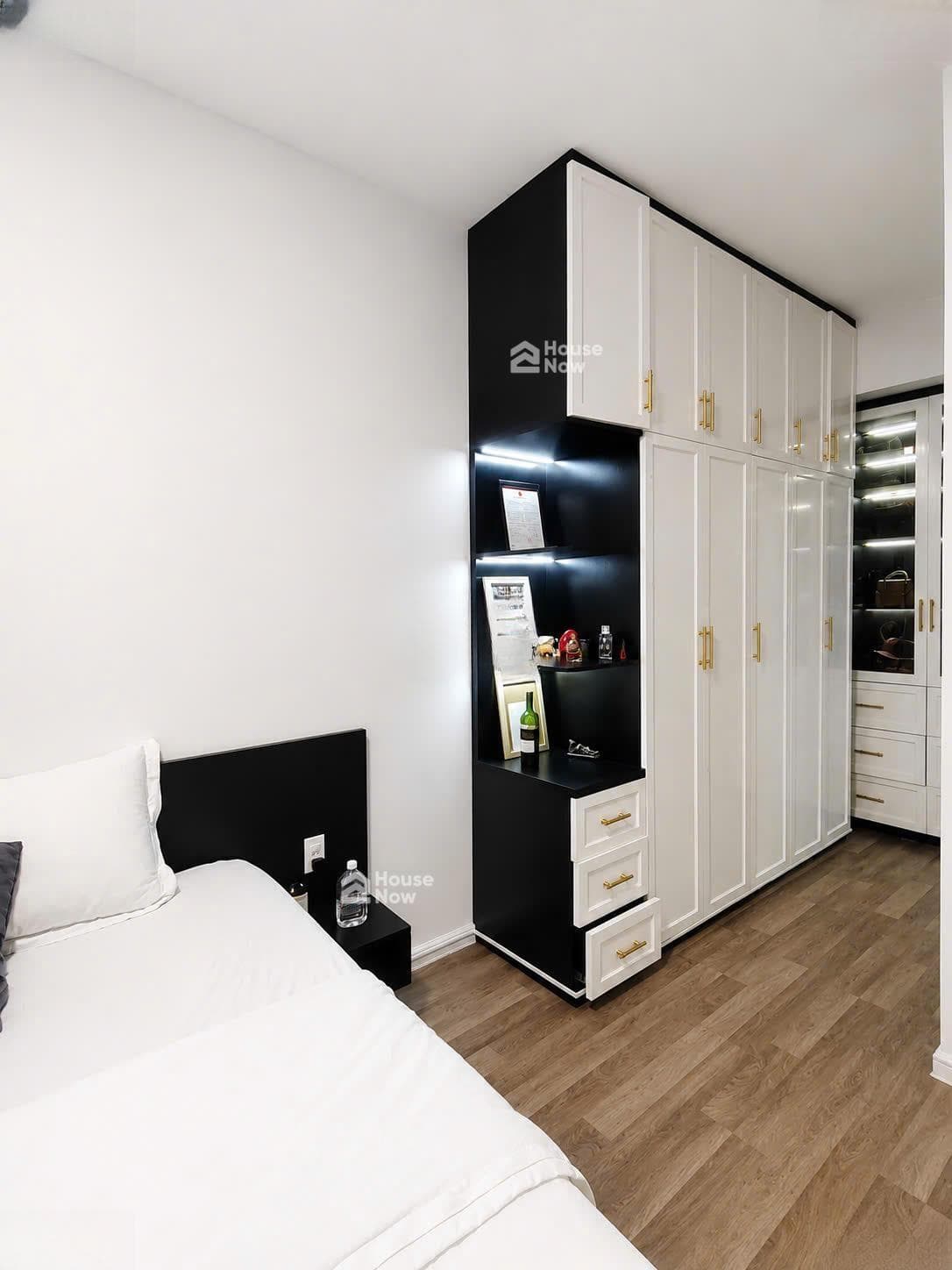 Chính chủ bán căn hộ 2PN, 2WC, 103m2 full nội thất, giá hời thị trường hiện tại, sẵn HĐT - ảnh 13 Chính chủ bán căn hộ 2PN, 2WC, 103m2 full nội thất, giá hời thị trường hiện tại, sẵn HĐT - ảnh 13