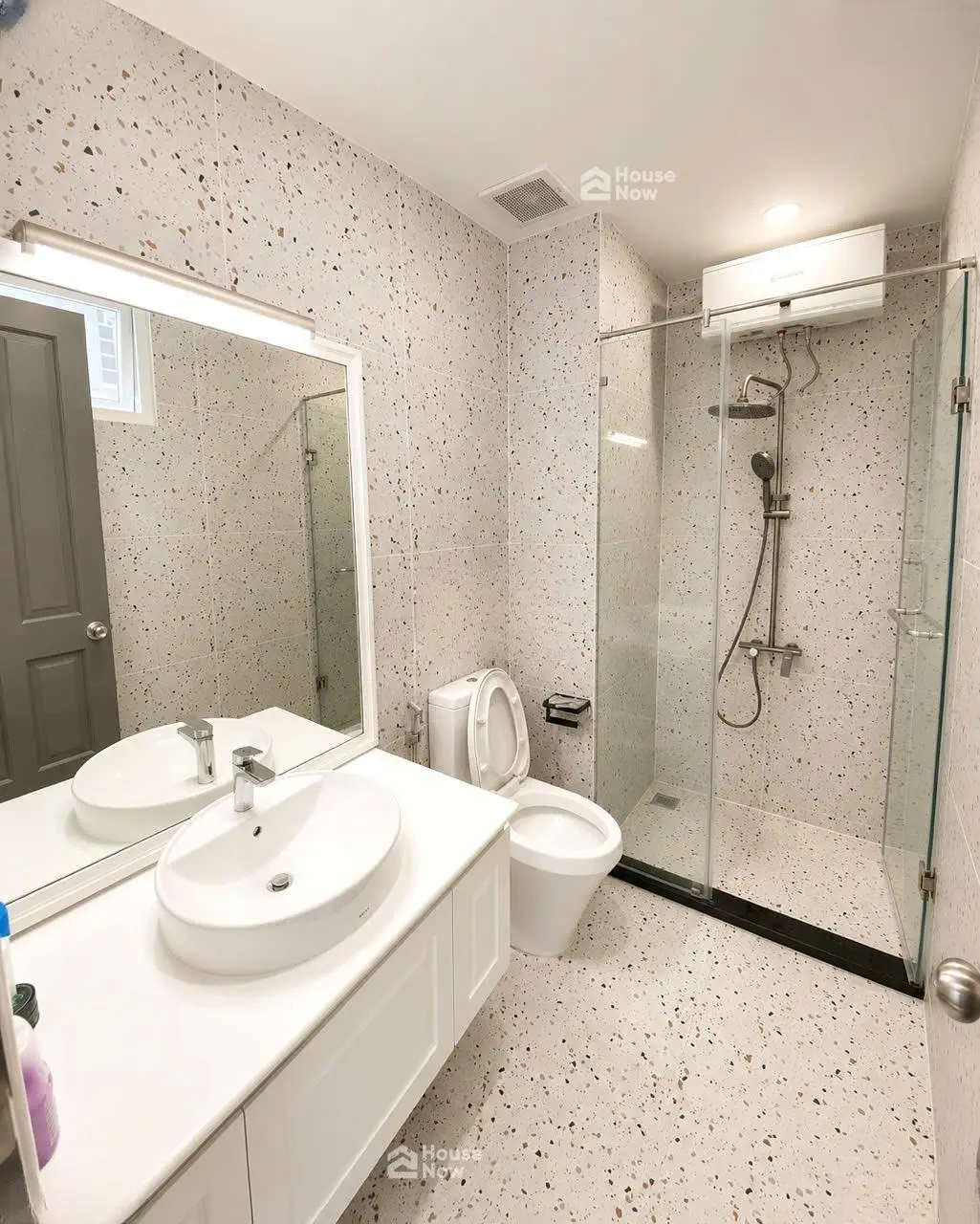 Bán căn hộ Sky Center, 3 phòng ngủ, 3WC, 139m2, giá 11.7 tỷ, full nội thất - ảnh 13 Bán căn hộ Sky Center, 3 phòng ngủ, 3WC, 139m2, giá 11.7 tỷ, full nội thất - ảnh 13