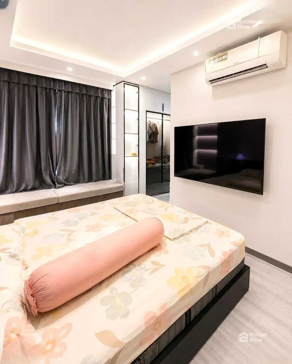 Bán căn hộ Sky Center, 3 phòng ngủ, 3WC, 139m2, giá 11.7 tỷ, full nội thất - ảnh 21 Bán căn hộ Sky Center, 3 phòng ngủ, 3WC, 139m2, giá 11.7 tỷ, full nội thất - ảnh 21