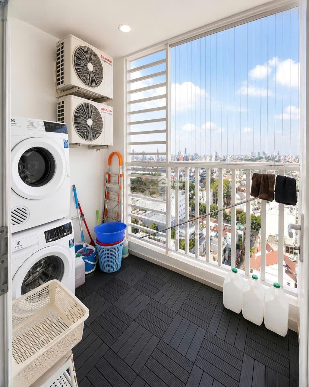 Bán căn hộ Sky Center, 3 phòng ngủ, 3WC, 139m2, giá 11.7 tỷ, full nội thất - ảnh 22 Bán căn hộ Sky Center, 3 phòng ngủ, 3WC, 139m2, giá 11.7 tỷ, full nội thất - ảnh 22