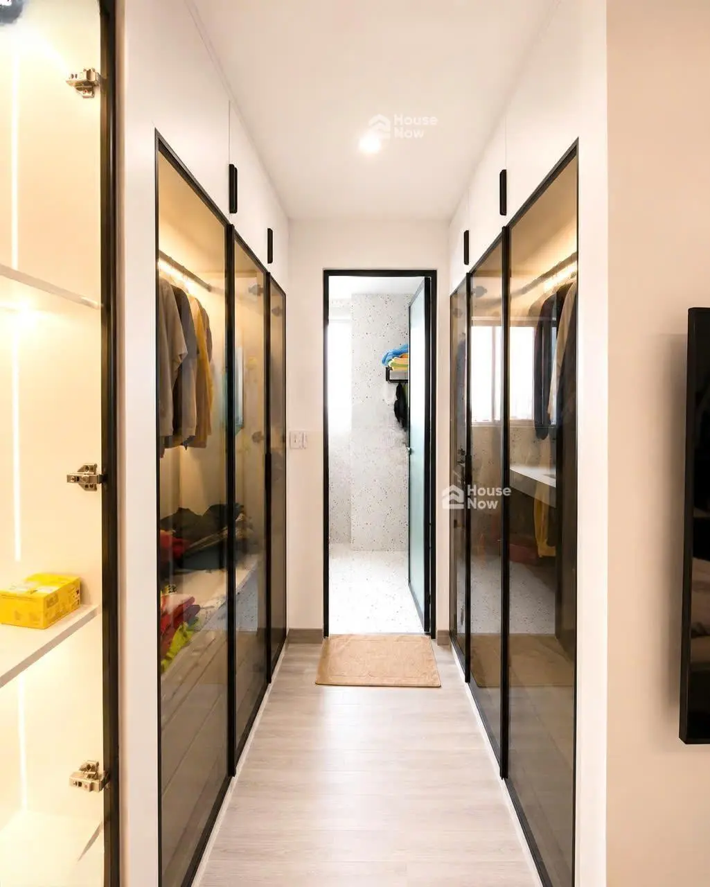 Bán căn hộ Sky Center, 3 phòng ngủ, 3WC, 139m2, giá 11.7 tỷ, full nội thất - ảnh 8 Bán căn hộ Sky Center, 3 phòng ngủ, 3WC, 139m2, giá 11.7 tỷ, full nội thất - ảnh 8