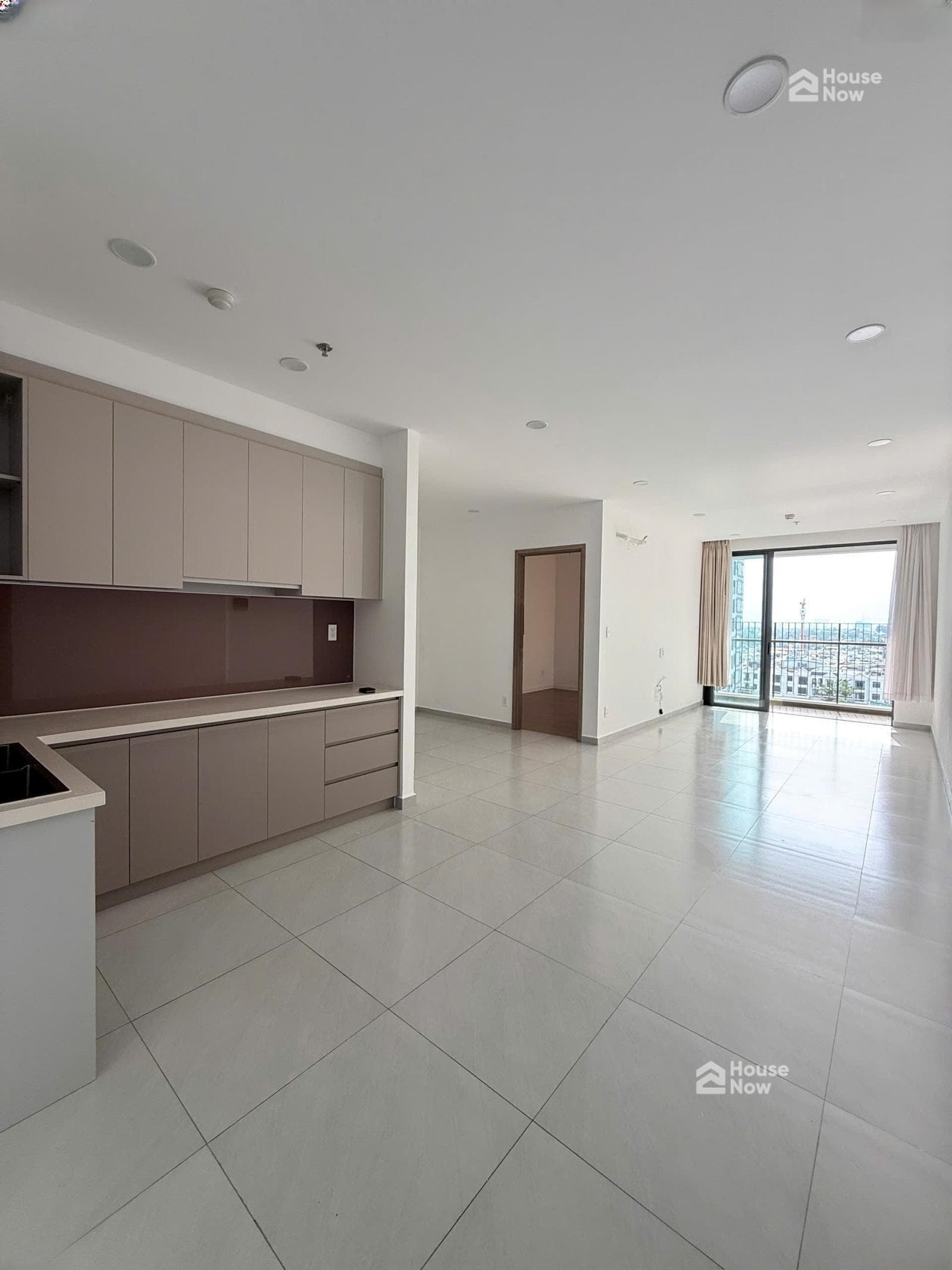 Bán nhanh CH MT Eastmark 1PN+1 DT 60,9m2. Sổ hồng sẵn. Hỗ trợ vay ngân hàng 80% LS 6,9%. View đẹp - ảnh 4 Bán nhanh CH MT Eastmark 1PN+1 DT 60,9m2. Sổ hồng sẵn. Hỗ trợ vay ngân hàng 80% LS 6,9%. View đẹp - ảnh 4