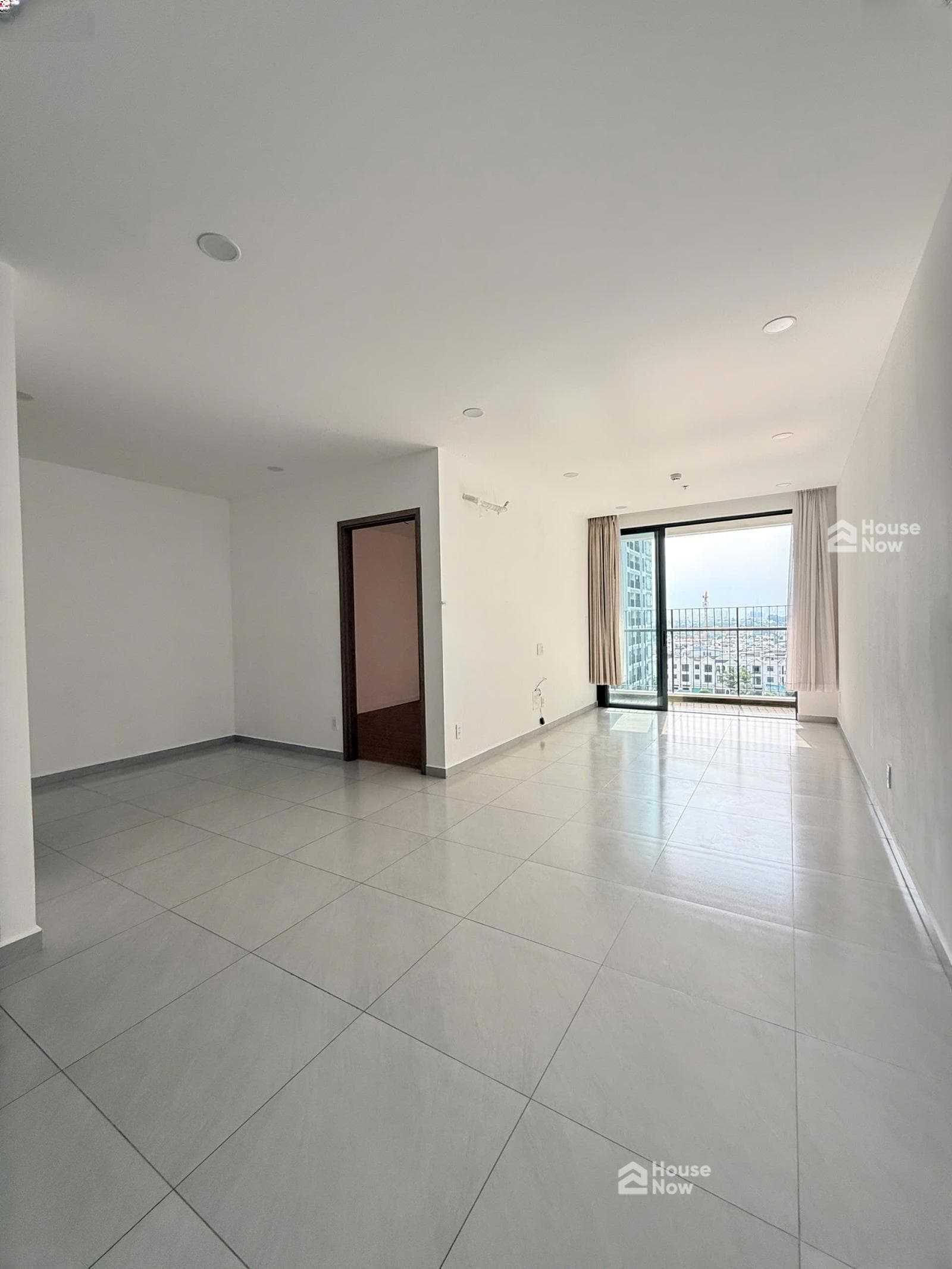 Bán nhanh CH MT Eastmark 1PN+1 DT 60,9m2. Sổ hồng sẵn. Hỗ trợ vay ngân hàng 80% LS 6,9%. View đẹp - ảnh 5 Bán nhanh CH MT Eastmark 1PN+1 DT 60,9m2. Sổ hồng sẵn. Hỗ trợ vay ngân hàng 80% LS 6,9%. View đẹp - ảnh 5