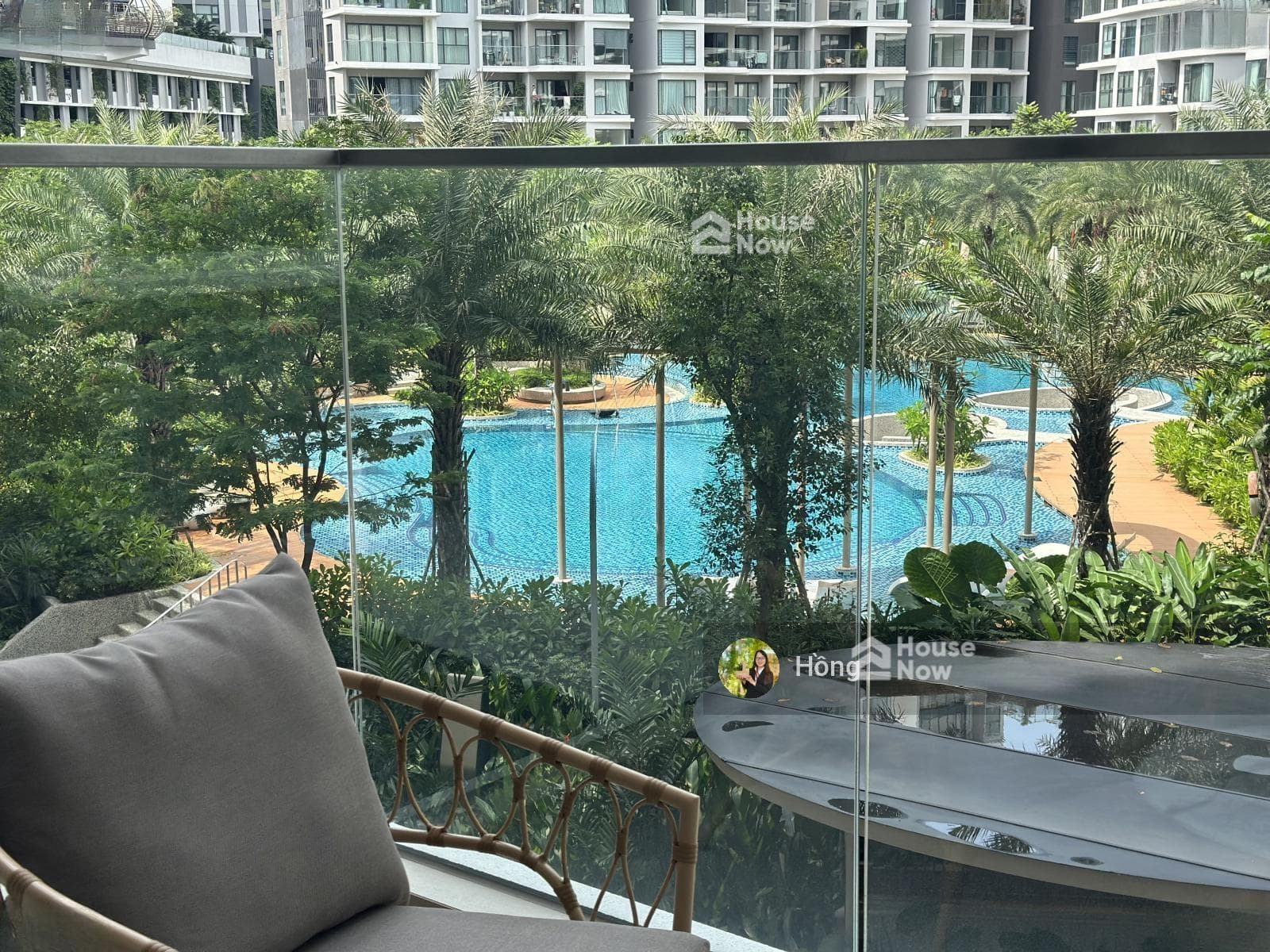 Chính chủ cần bán Centery 3PN3WC 120,7m2 - View hồ bơi - full nội thất - lịch thanh toán giãn 36m - ảnh 2 Chính chủ cần bán Centery 3PN3WC 120,7m2 - View hồ bơi - full nội thất - lịch thanh toán giãn 36m - ảnh 2