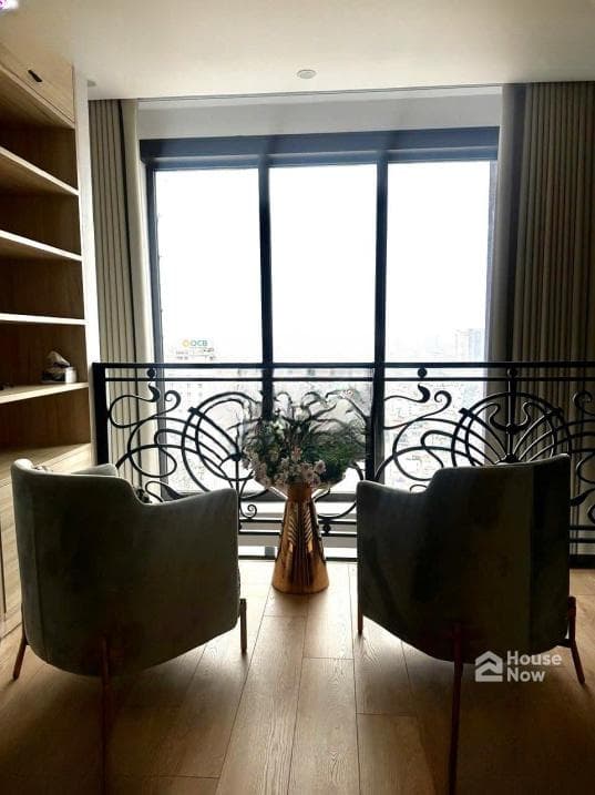 Bán penthouse 2 tầng hướng mát diện tích 347m2 full nội thất chung cư Green Diamond 93 Láng Hạ - ảnh 4 Bán penthouse 2 tầng hướng mát diện tích 347m2 full nội thất chung cư Green Diamond 93 Láng Hạ - ảnh 4