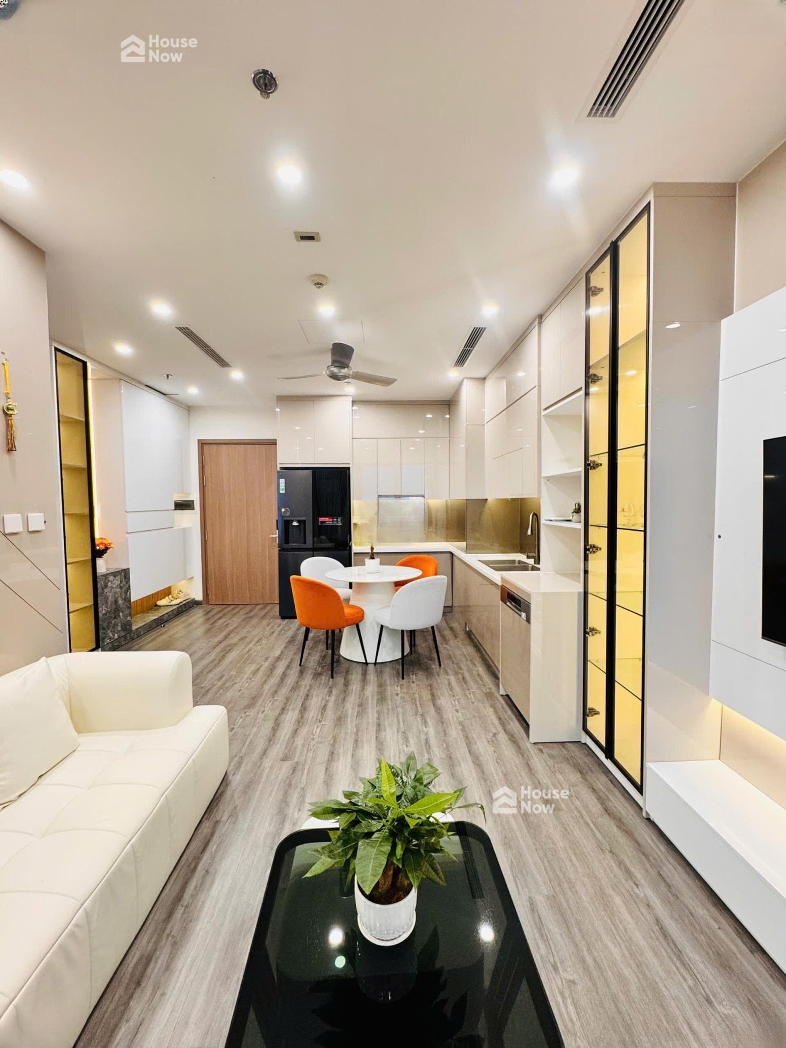 Chính chủ bán căn 2PN-2VS, 65m2, 5.x tòa cao cấp Tonkin 1 - Vinhomes Smart City. - ảnh 1 Chính chủ bán căn 2PN-2VS, 65m2, 5.x tòa cao cấp Tonkin 1 - Vinhomes Smart City. - ảnh 1