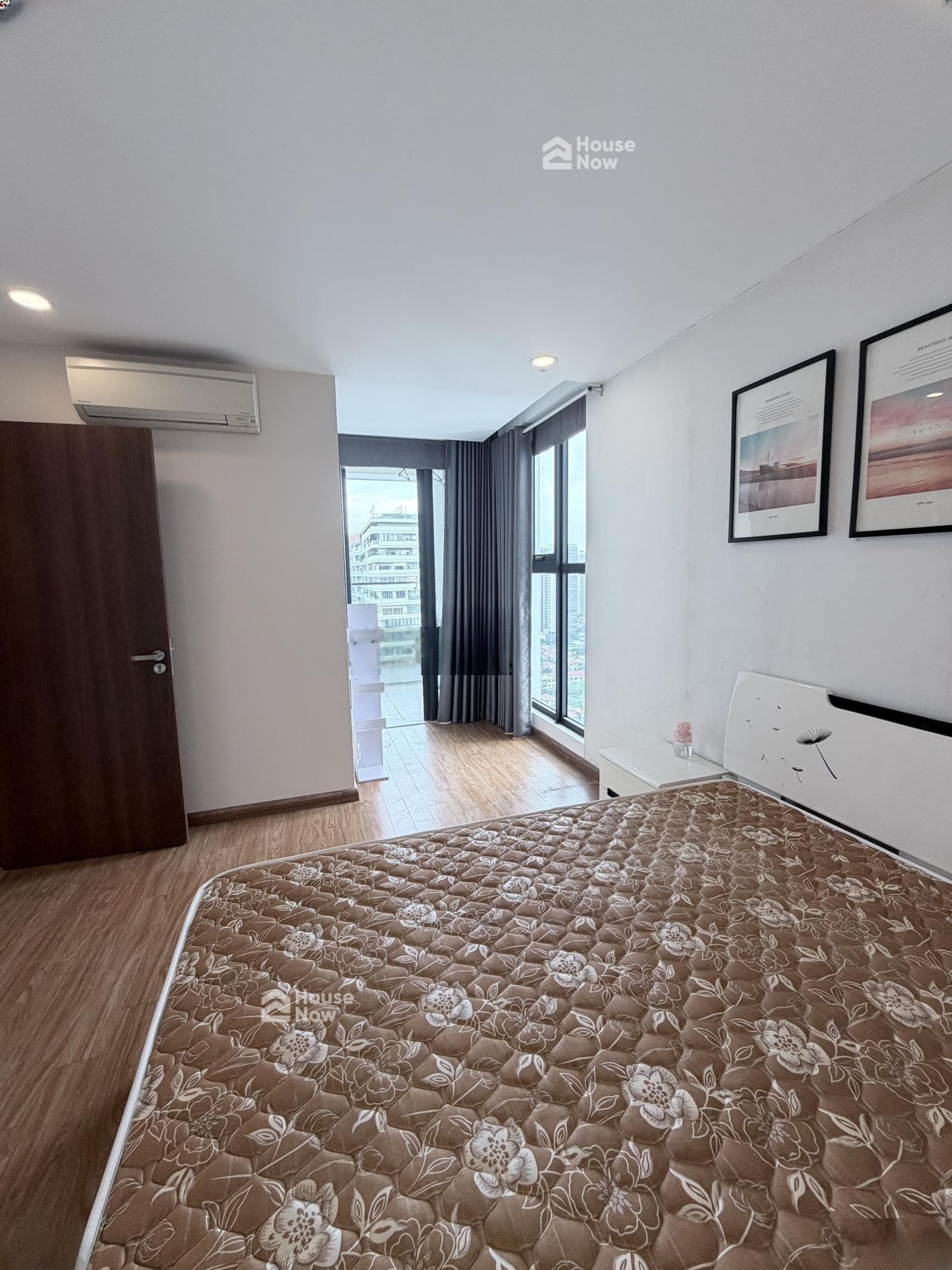 Bán căn hộ chung cư Hà Nội Center Point 27 Lê Văn Lương căn góc 98m 3pn full đồ ban công ĐN - ảnh 3 Bán căn hộ chung cư Hà Nội Center Point 27 Lê Văn Lương căn góc 98m 3pn full đồ ban công ĐN - ảnh 3