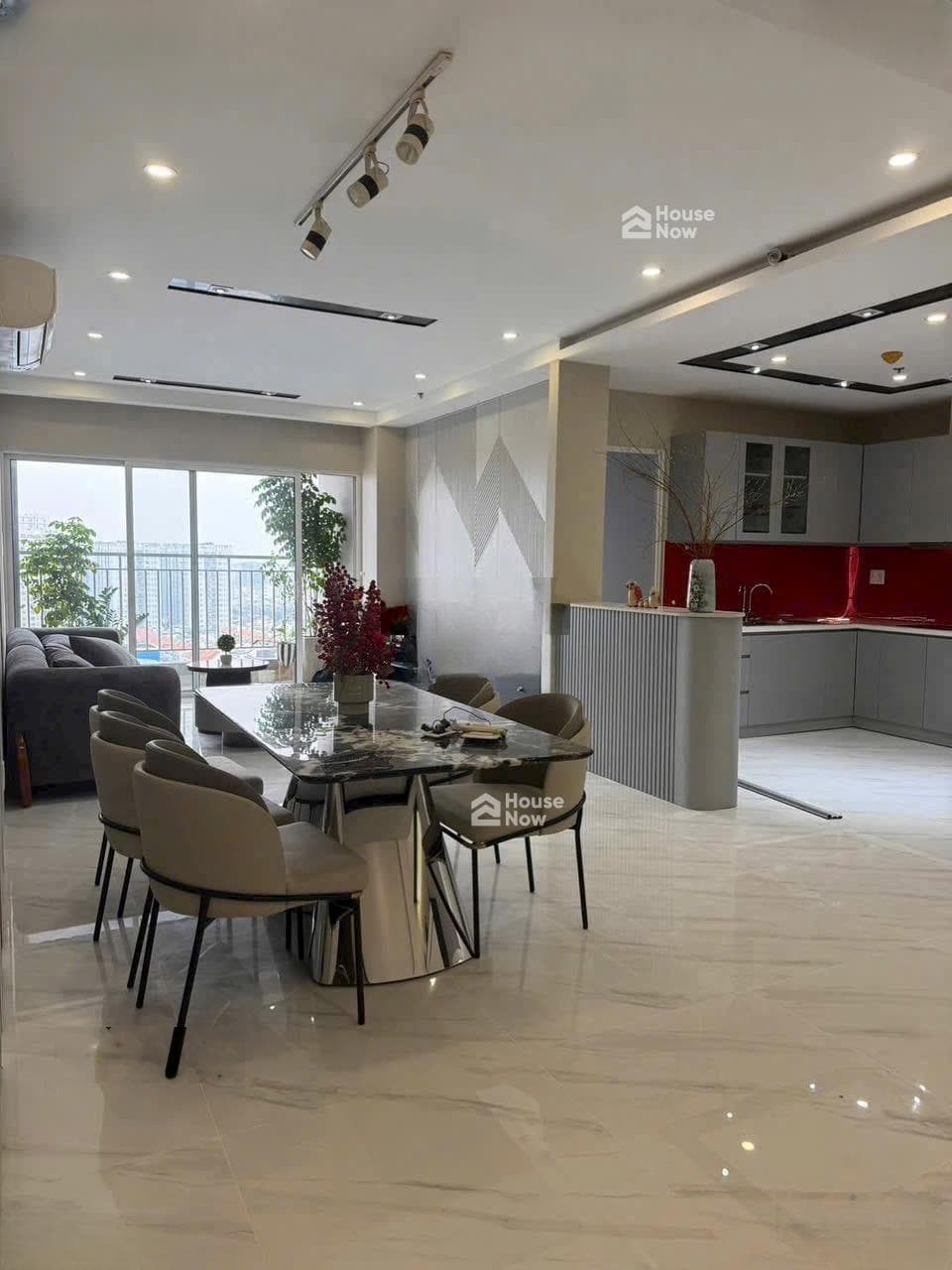 Căn góc 3PN - 124M view pháo hoa, giá chỉ 9.3ty tại Sunrise City quận 7, đã có sổ hồng. - ảnh 2 Căn góc 3PN - 124M view pháo hoa, giá chỉ 9.3ty tại Sunrise City quận 7, đã có sổ hồng. - ảnh 2