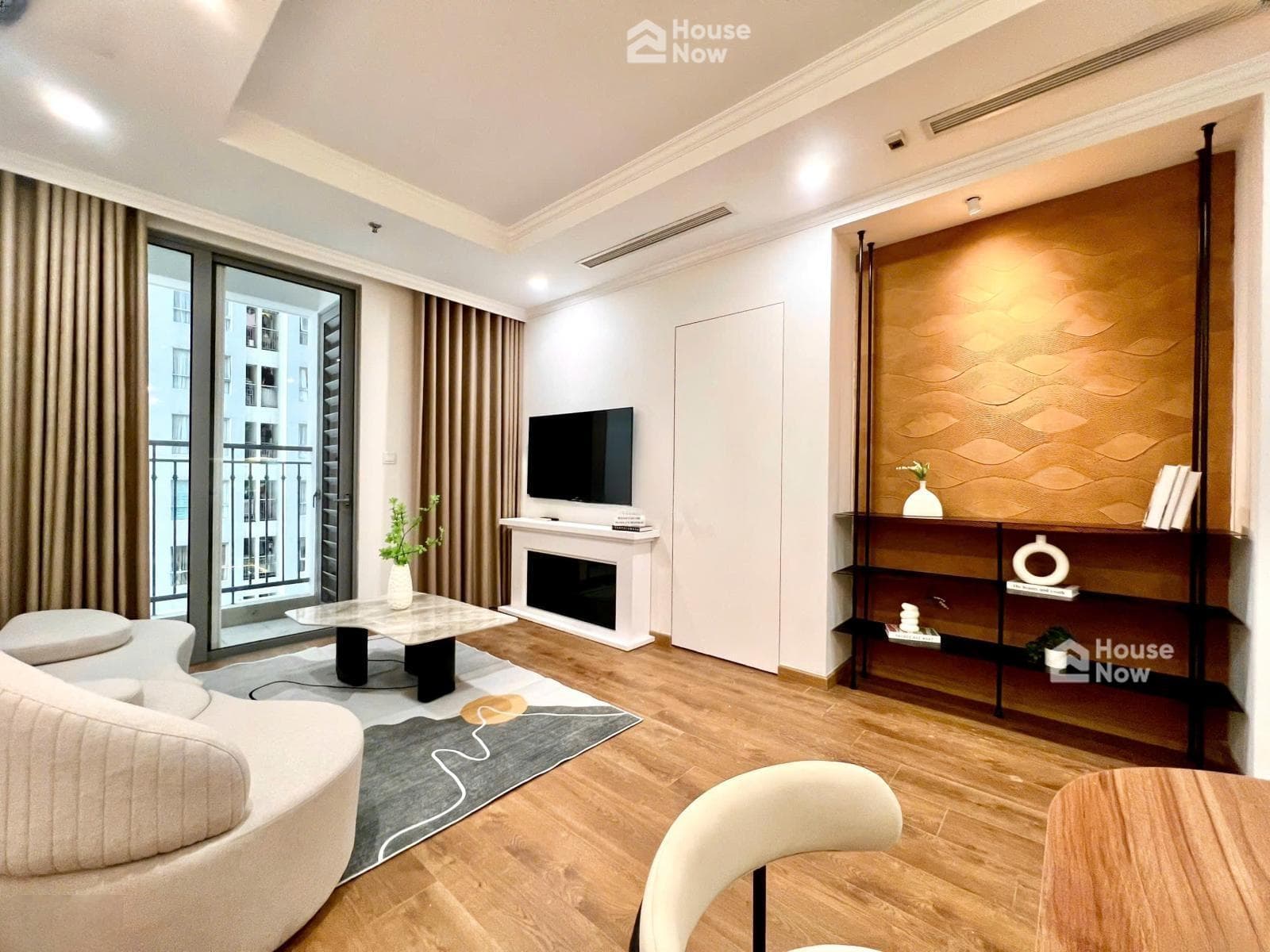 Bán nhanh 2 PN rộng 82m tòa R6 chung cư Royal City giá nhỉnh 9 tỷ tầng trung đẹp - ảnh 5 Bán nhanh 2 PN rộng 82m tòa R6 chung cư Royal City giá nhỉnh 9 tỷ tầng trung đẹp - ảnh 5
