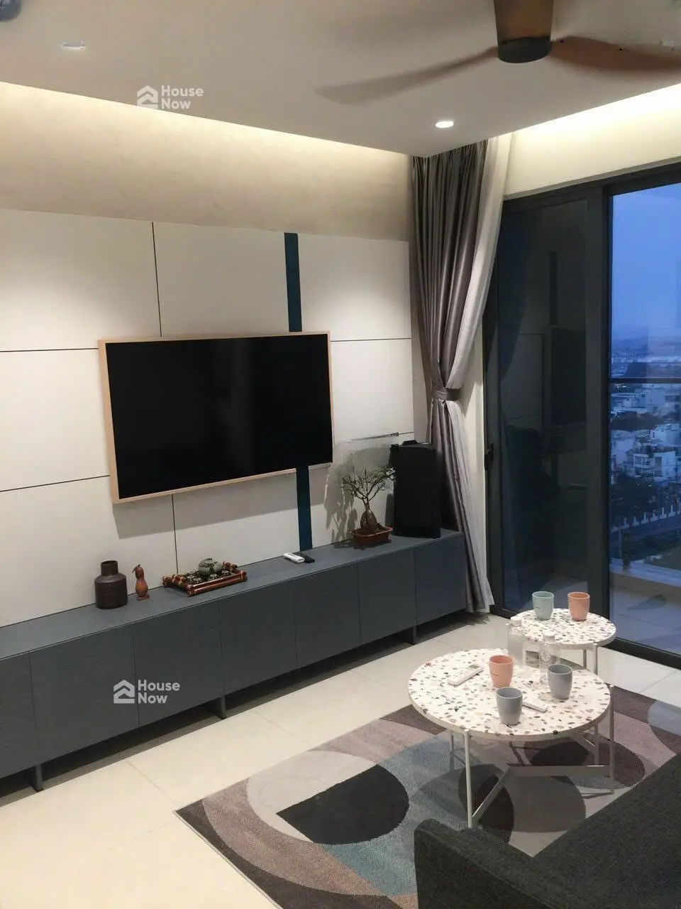Hot - Căn 2PN 84m2, 2PN, 2WC, 1 kho, 1 ban công, khu Emerald - Celadon City, giá bán 6,3 tỷ có TL - ảnh 1 Hot - Căn 2PN 84m2, 2PN, 2WC, 1 kho, 1 ban công, khu Emerald - Celadon City, giá bán 6,3 tỷ có TL - ảnh 1