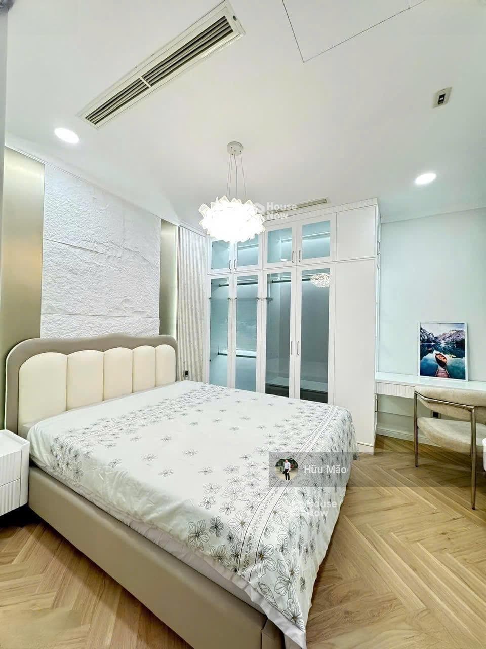 Bán căn hộ CC Melody Residences, 3,8 tỷ, 69m2, 2PN, 2WC tốt, giá cực chất, hỗ trợ vay LH chính chủ - ảnh 2 Bán căn hộ CC Melody Residences, 3,8 tỷ, 69m2, 2PN, 2WC tốt, giá cực chất, hỗ trợ vay LH chính chủ - ảnh 2