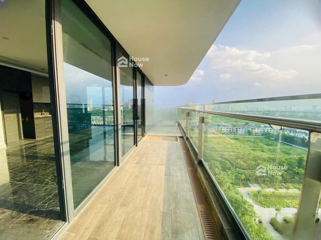 Sunshine Golden River CH 2PN 2WC DT 123m2, BC hướng Bắc, tầng cao view Sông Hồng, cầu Nhật Tân - ảnh 3 Sunshine Golden River CH 2PN 2WC DT 123m2, BC hướng Bắc, tầng cao view Sông Hồng, cầu Nhật Tân - ảnh 3