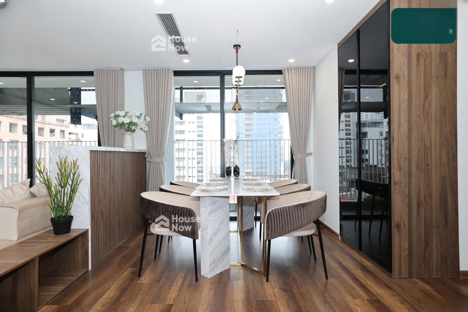 Bán căn góc 3PN-114m2, sổ lâu dài, Grand Sunlake Văn Quán. View hồ. Giá 8,2 tỷ - ảnh 1 Bán căn góc 3PN-114m2, sổ lâu dài, Grand Sunlake Văn Quán. View hồ. Giá 8,2 tỷ - ảnh 1
