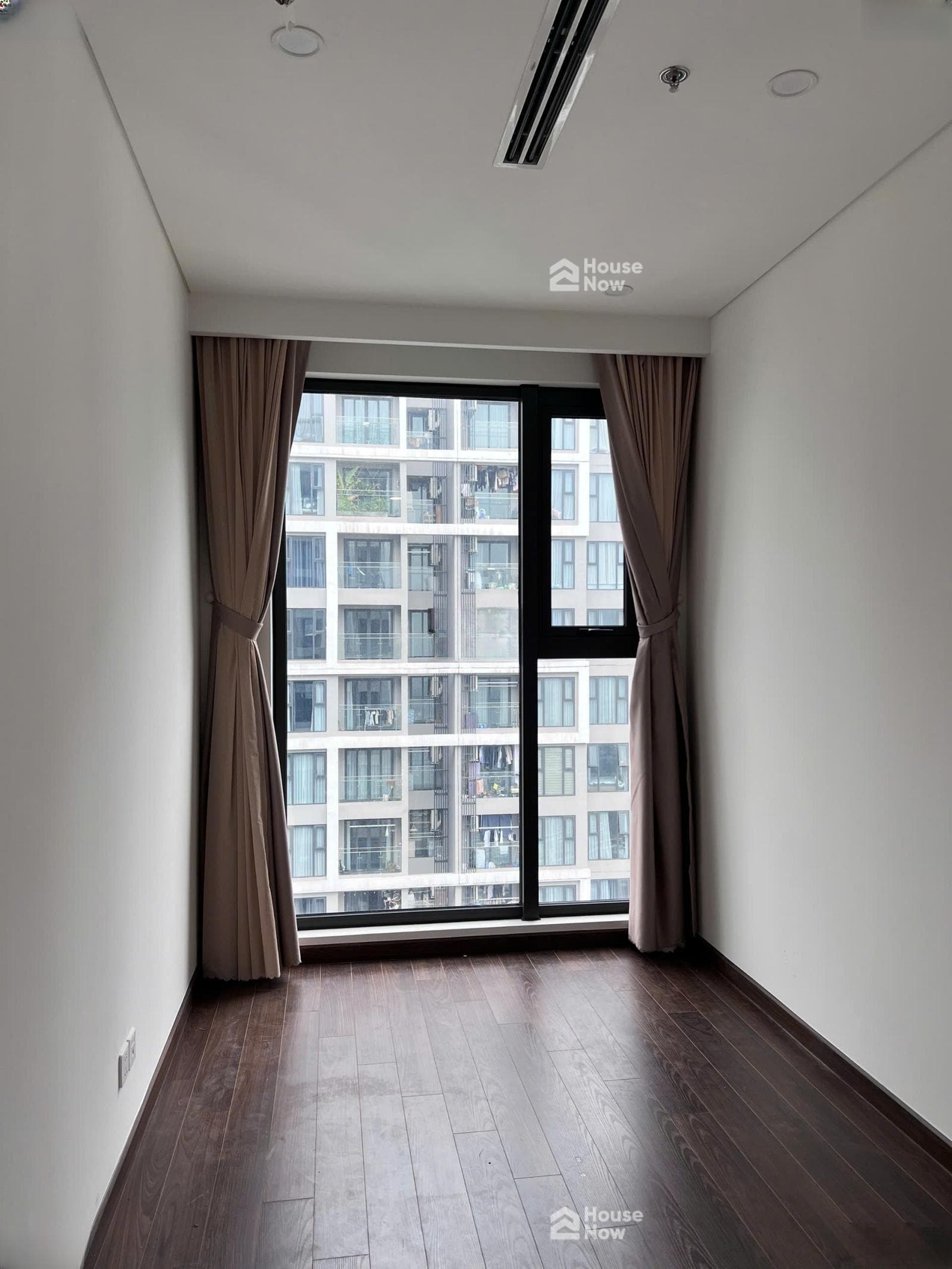 Bán gấp căn 2PN +, diện tích 63m2, 4,8 tỷ, Masteri West Heights (nhà mới 100%) - ảnh 4 Bán gấp căn 2PN +, diện tích 63m2, 4,8 tỷ, Masteri West Heights (nhà mới 100%) - ảnh 4