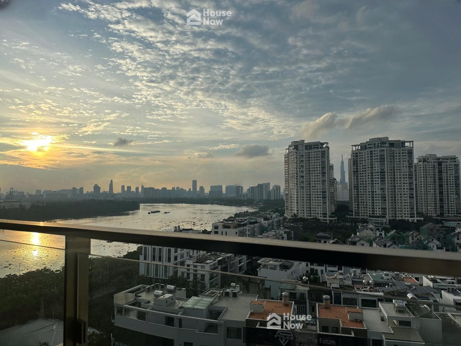 Bán căn hộ One Verandah giá tốt 2PN góc 81m2 8,1 tỷ - ảnh 1 Bán căn hộ One Verandah giá tốt 2PN góc 81m2 8,1 tỷ - ảnh 1