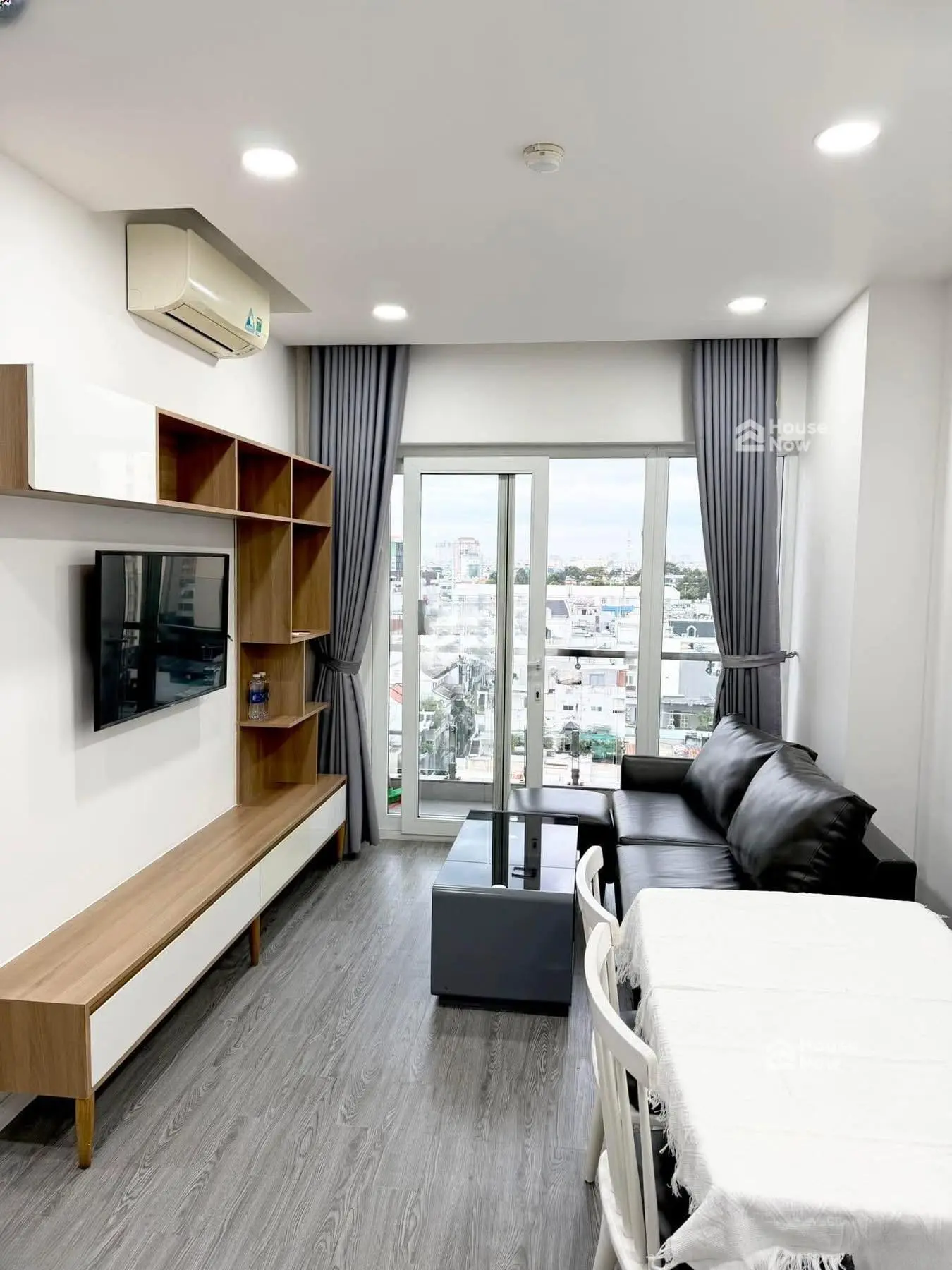 Cần bán CH Xi Grand Court quận 10, căn góc view đẹp, tầng đẹp, Sổ hồng đầy đủ, giá tốt cho khách - ảnh 2 Cần bán CH Xi Grand Court quận 10, căn góc view đẹp, tầng đẹp, Sổ hồng đầy đủ, giá tốt cho khách - ảnh 2