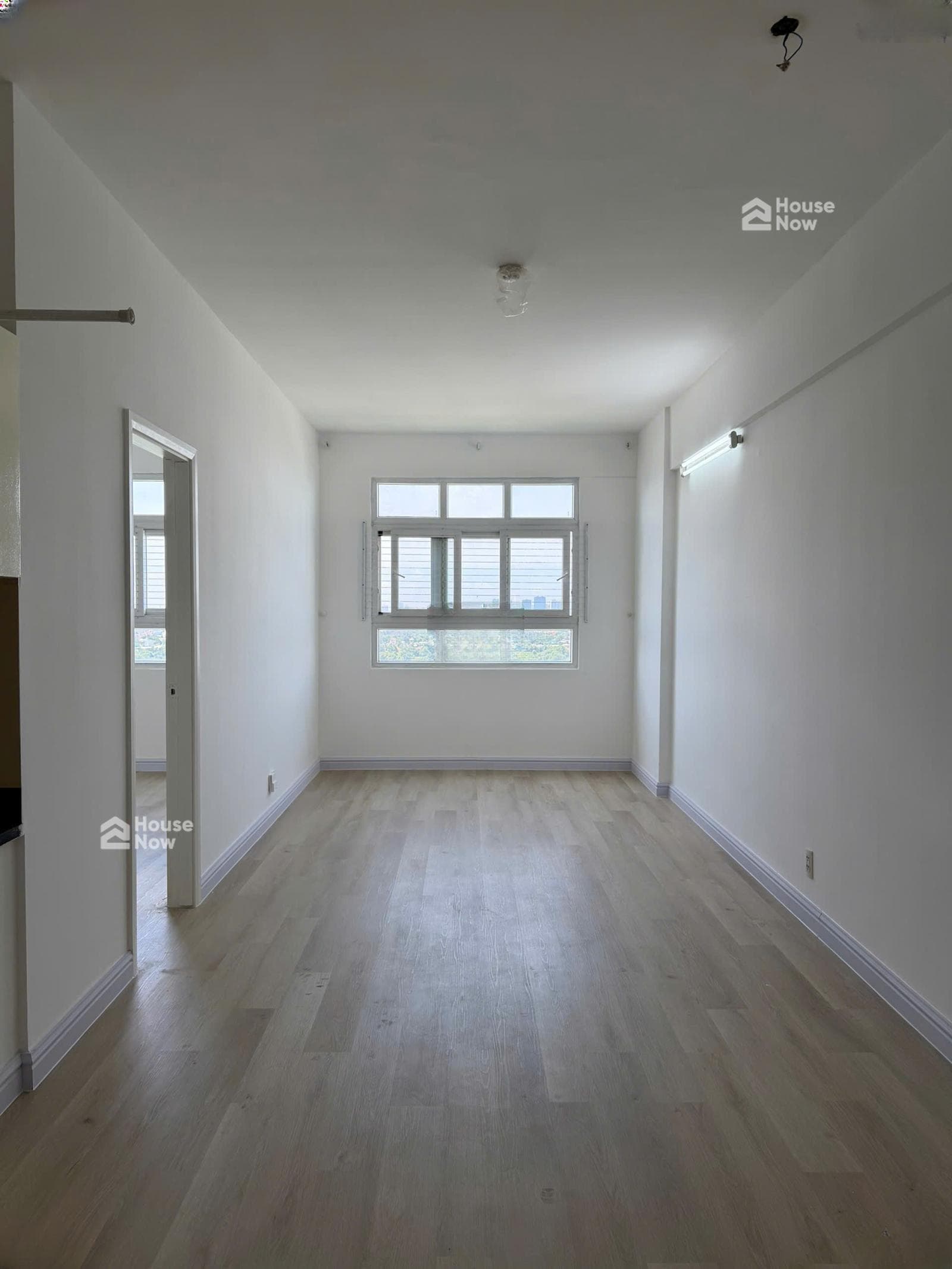 Cần bán căn hộ giá rẻ 2PN 63m2 Sunview Town Thủ Đức, có sổ hồng riêng, ngay QL13, gần Phạm Văn Đồng - ảnh 3 Cần bán căn hộ giá rẻ 2PN 63m2 Sunview Town Thủ Đức, có sổ hồng riêng, ngay QL13, gần Phạm Văn Đồng - ảnh 3