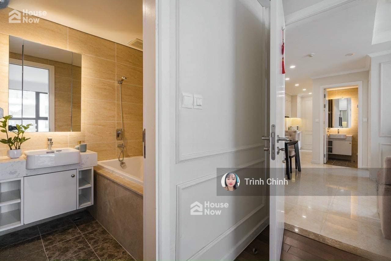 Bán căn hộ cao cấp 2PN, 78m2 tại Hoàng Cầu Skyline, ban công Đông Nam, đẹp, giá hơn 10 tỷ - ảnh 3 Bán căn hộ cao cấp 2PN, 78m2 tại Hoàng Cầu Skyline, ban công Đông Nam, đẹp, giá hơn 10 tỷ - ảnh 3