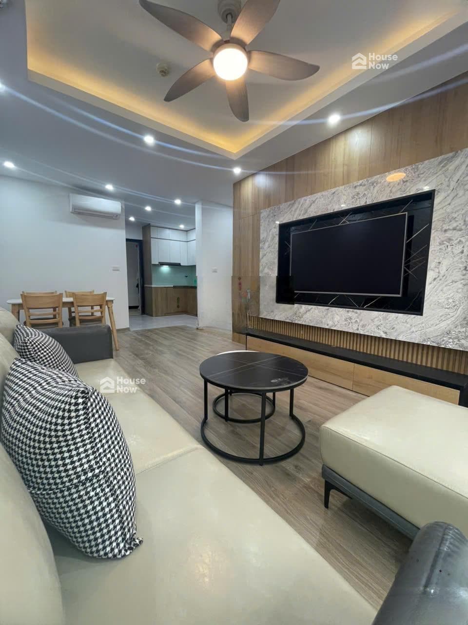 Hiếm có 3PN Golden An Khánh 18T2, full nội thất sẵn sổ, nhà đẹp ở ngay giá 3,35 tỷ - ảnh 1 Hiếm có 3PN Golden An Khánh 18T2, full nội thất sẵn sổ, nhà đẹp ở ngay giá 3,35 tỷ - ảnh 1