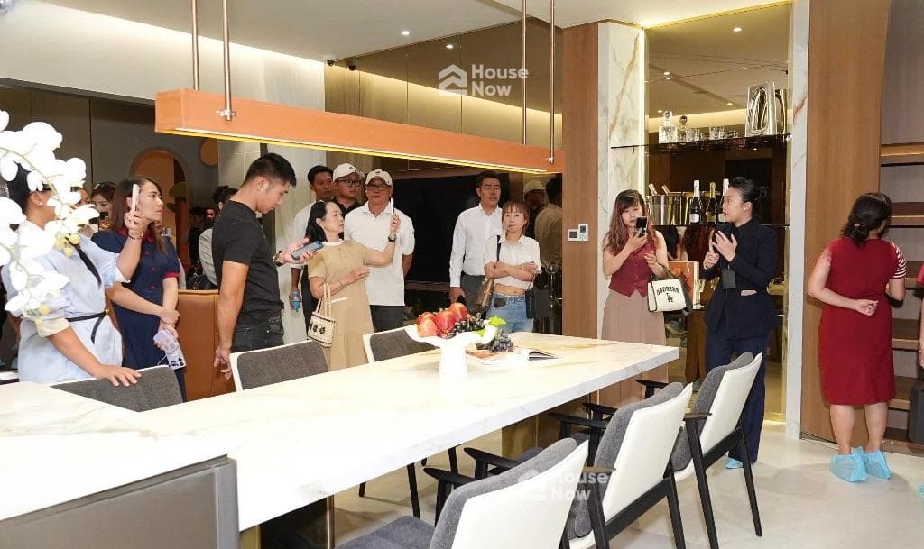 Giỏ hàng cực hiếm giá chỉ từ 4 tỷ - Full nội thất cao cấp - CSBH ưu đãi, CK thêm 3% khách mua GĐ 1 - ảnh 8 Giỏ hàng cực hiếm giá chỉ từ 4 tỷ - Full nội thất cao cấp - CSBH ưu đãi, CK thêm 3% khách mua GĐ 1 - ảnh 8
