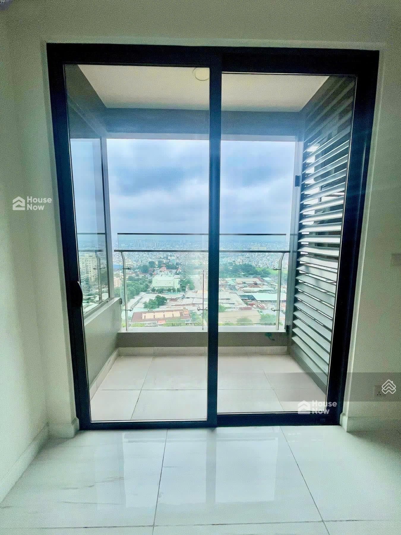 Cần tiền cho con đi du học bán gấp căn góc 2PN 78m2 view Q1 tại Kingdom 101, đặc biệt đã có sổ hồng - ảnh 2 Cần tiền cho con đi du học bán gấp căn góc 2PN 78m2 view Q1 tại Kingdom 101, đặc biệt đã có sổ hồng - ảnh 2
