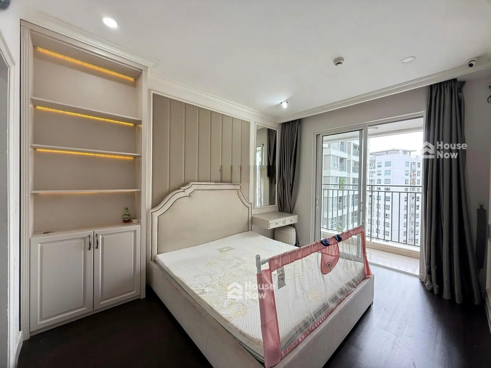 HOT! Hạ giá bán căn 3PN+2WC 103m2 view Đông nội khu cực đẹp. Sẵn nội thất đầu tư để ở - ảnh 3 HOT! Hạ giá bán căn 3PN+2WC 103m2 view Đông nội khu cực đẹp. Sẵn nội thất đầu tư để ở - ảnh 3