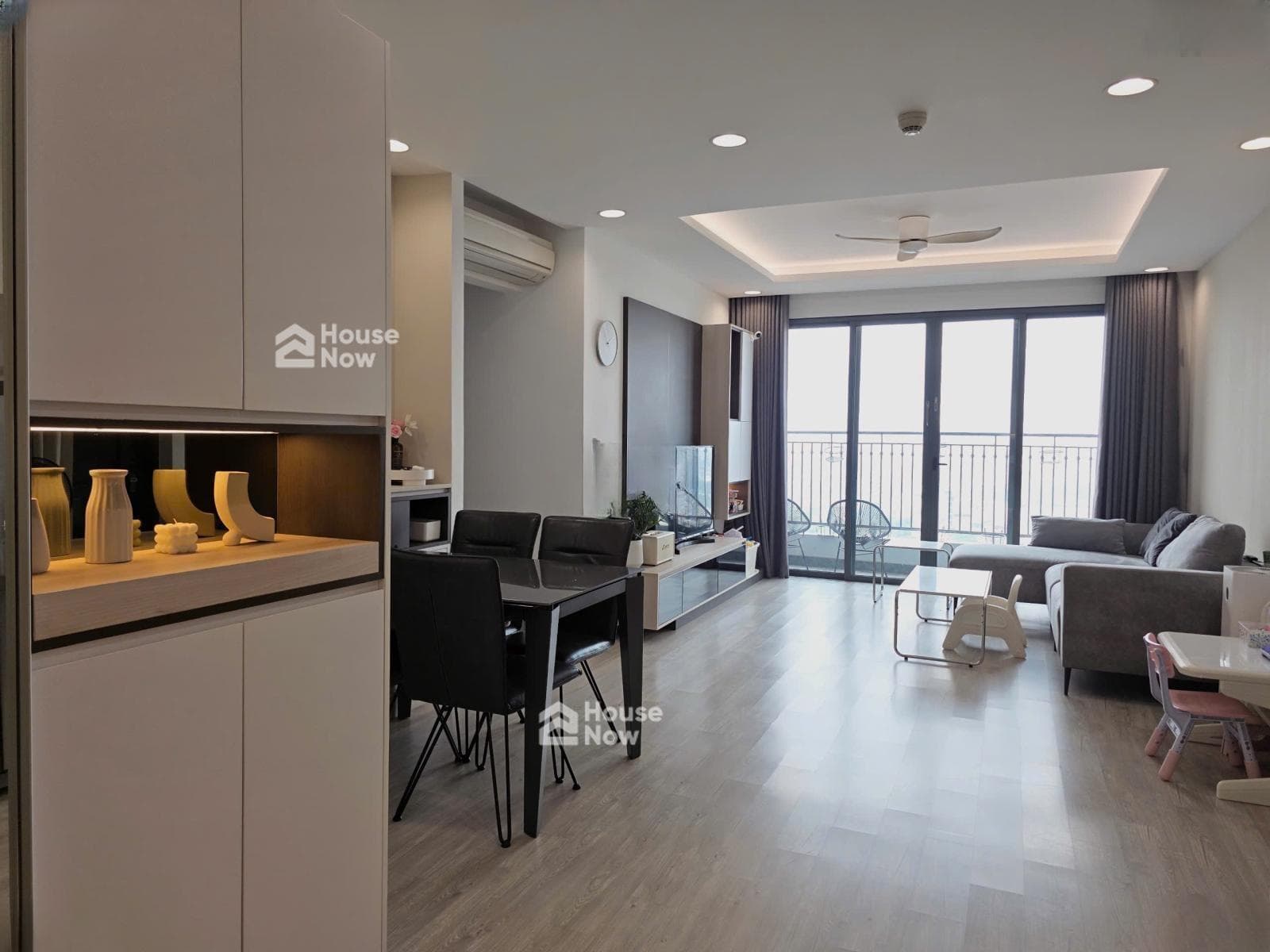 Chủ nhà cần bán căn hộ 90m2 2PN tầng cao view thoáng cc One 18 Ngọc Lâm. Giá 7 tỷ bao thuế phí. - ảnh 4 Chủ nhà cần bán căn hộ 90m2 2PN tầng cao view thoáng cc One 18 Ngọc Lâm. Giá 7 tỷ bao thuế phí. - ảnh 4