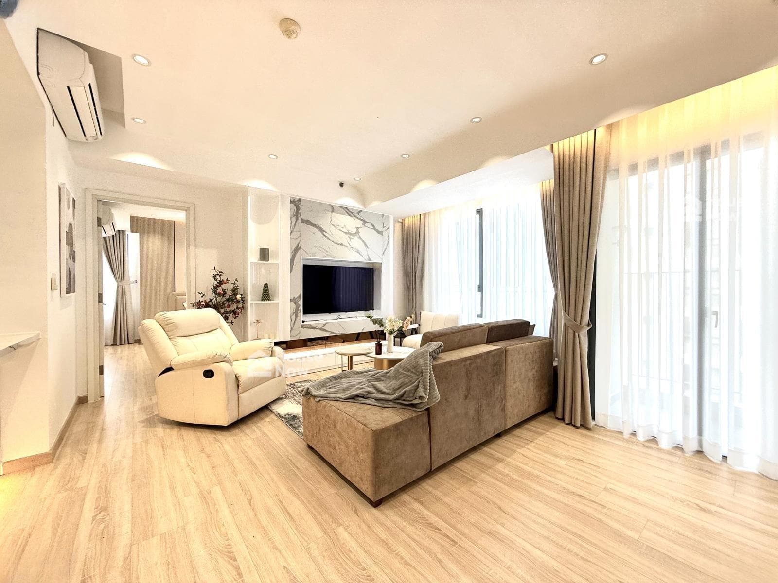 Chính chủ bán gấp 3PN căn ghép 16,5 tỷ, 141m2, ban công rộng, Masteri Thảo Điền - ảnh 2 Chính chủ bán gấp 3PN căn ghép 16,5 tỷ, 141m2, ban công rộng, Masteri Thảo Điền - ảnh 2