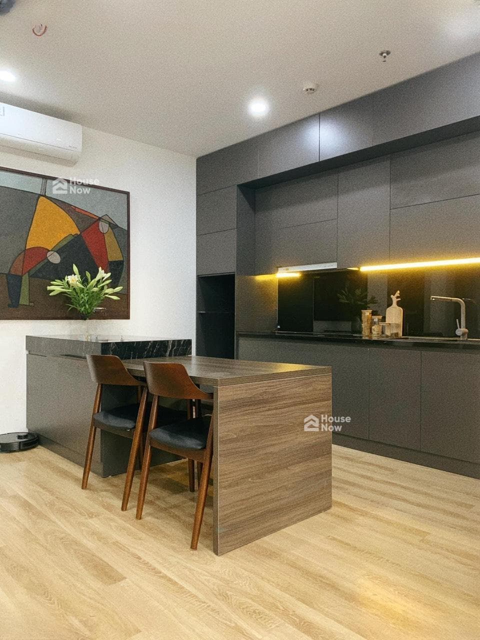 Giá thật-Diện tích chuẩn Chính chủ bán 66m2-2PN-view thoáng mát-giá 4.8 tỷ CC Rose Town 79 Ngọc Hồi - ảnh 4 Giá thật-Diện tích chuẩn Chính chủ bán 66m2-2PN-view thoáng mát-giá 4.8 tỷ CC Rose Town 79 Ngọc Hồi - ảnh 4