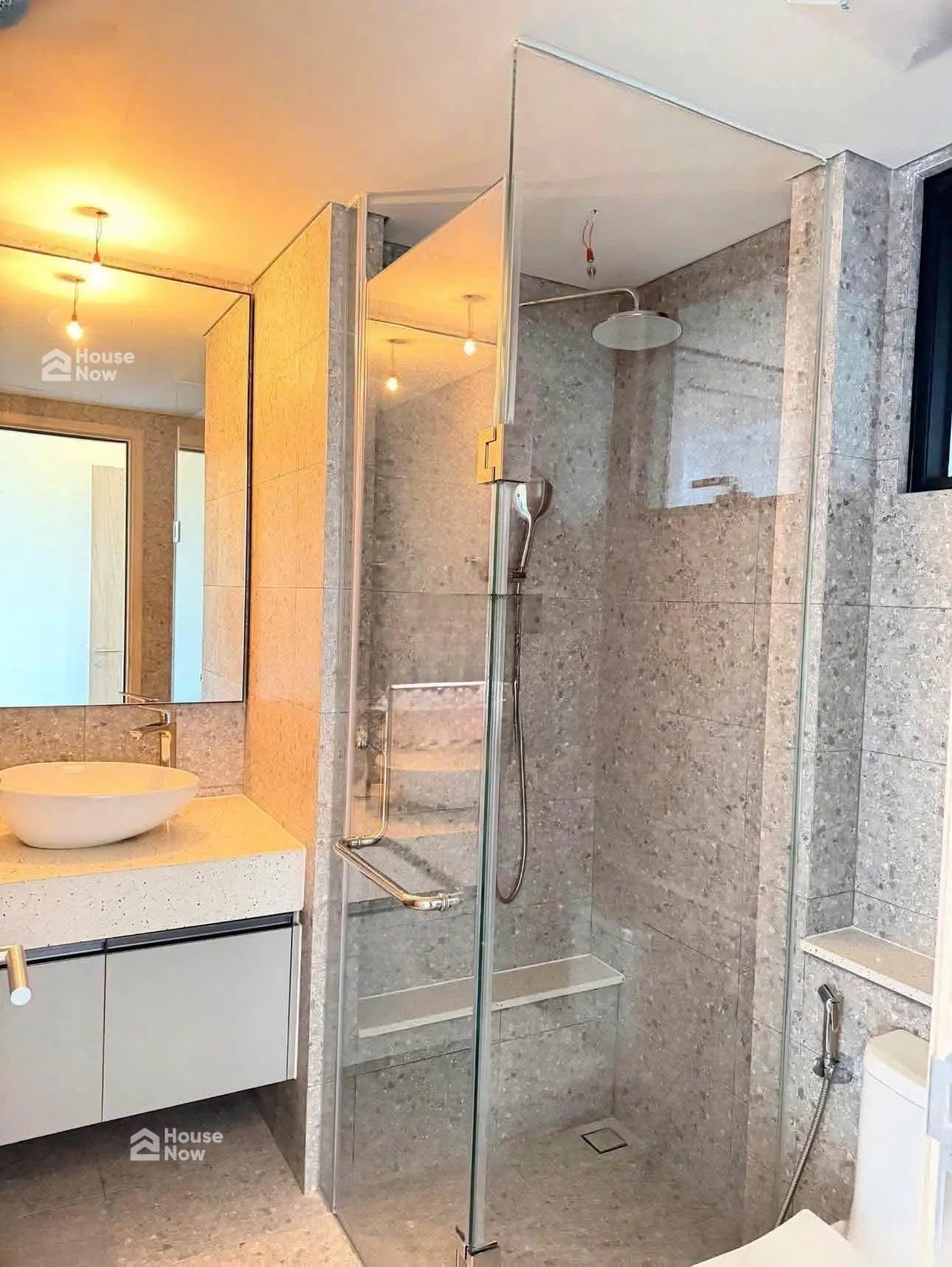 Giá cắt lỗ, chủ cần bán gấp Lumi Hà Nội. Diện tích 2PN - ảnh 2 Giá cắt lỗ, chủ cần bán gấp Lumi Hà Nội. Diện tích 2PN - ảnh 2