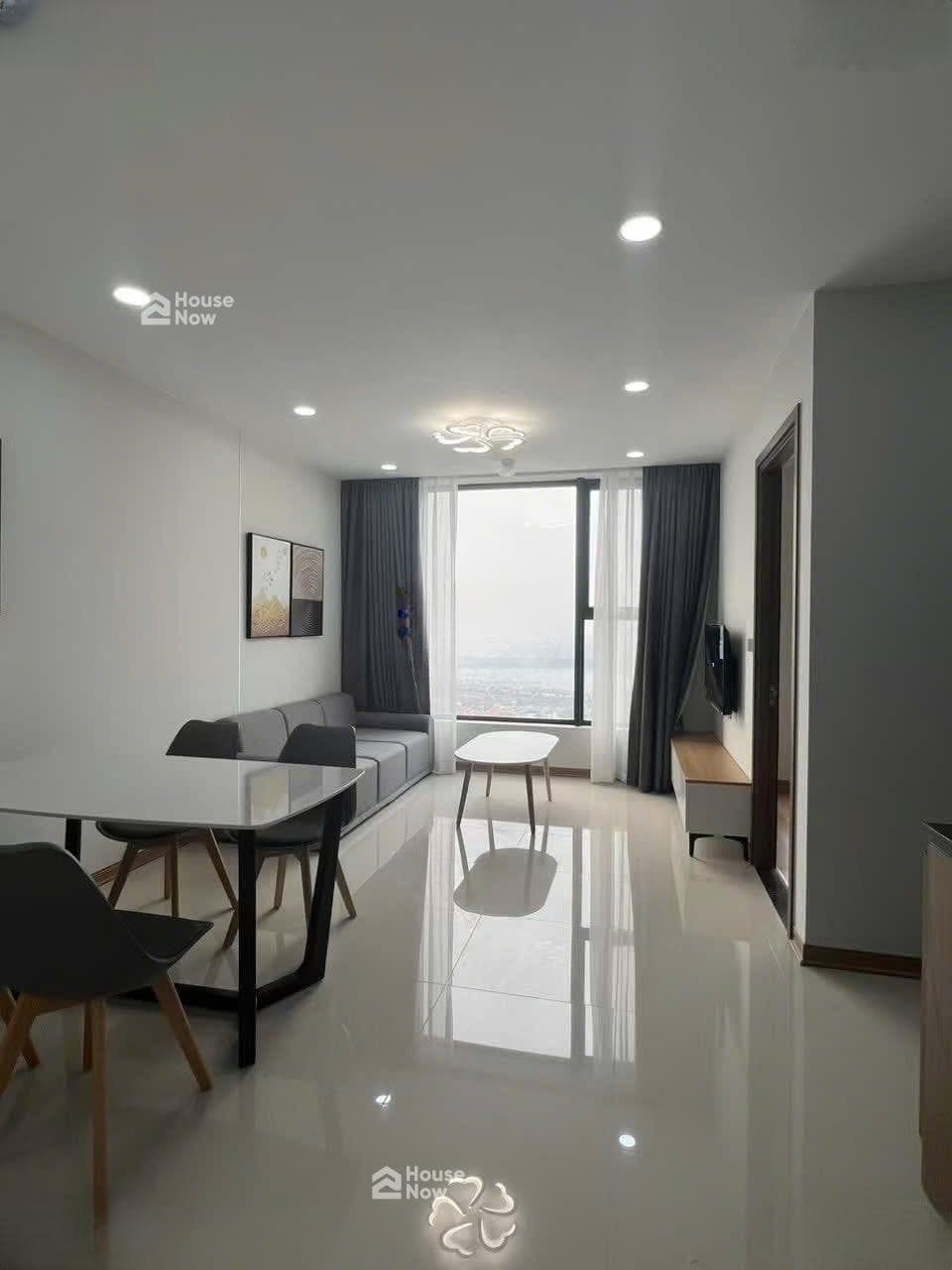 Chính chủ bán chung cư Rose Town 79 Ngọc Hồi, 71m TT, view Hồ Linh Đàm, 2PN sổ đỏ, giá 4,6 tỉ - ảnh 1 Chính chủ bán chung cư Rose Town 79 Ngọc Hồi, 71m TT, view Hồ Linh Đàm, 2PN sổ đỏ, giá 4,6 tỉ - ảnh 1