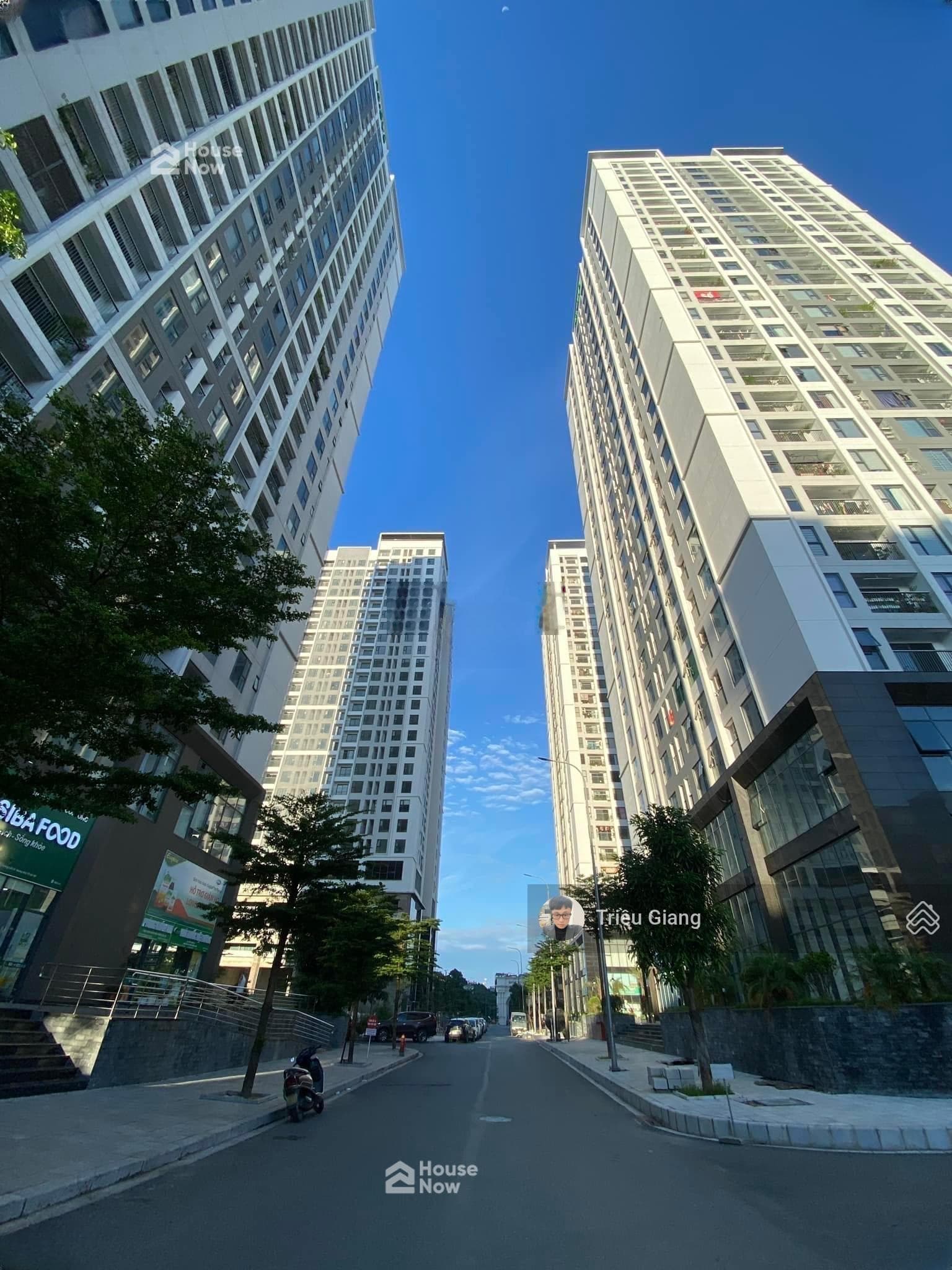 Chính chủ bán chung cư Rose Town 79 Ngọc Hồi, 71m TT, view Hồ Linh Đàm, 2PN sổ đỏ, giá 4,6 tỉ - ảnh 7 Chính chủ bán chung cư Rose Town 79 Ngọc Hồi, 71m TT, view Hồ Linh Đàm, 2PN sổ đỏ, giá 4,6 tỉ - ảnh 7
