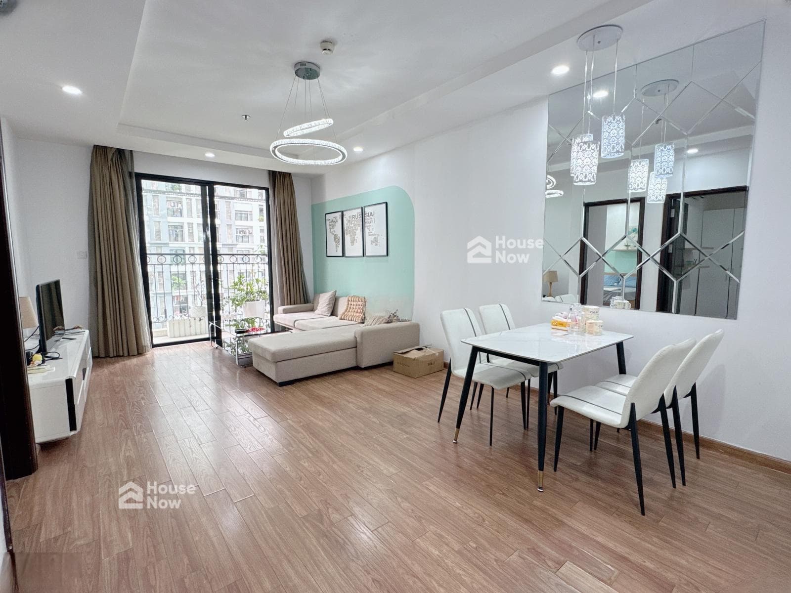 Bán căn 2 phòng ngủ Times City tòa T10 hướng nam view hồ nước, sân chơi cây xanh có slot ô tô - ảnh 3 Bán căn 2 phòng ngủ Times City tòa T10 hướng nam view hồ nước, sân chơi cây xanh có slot ô tô - ảnh 3