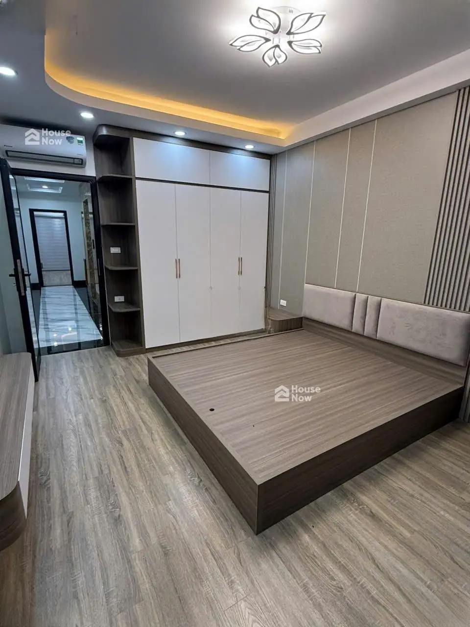 Hạ sốc 1 tỷ bán chung cư Berriver Nguyễn Văn Cừ, 88m2, căn góc, 3 thoáng, full nội thất, nhỉnh 8 tỷ - ảnh 2 Hạ sốc 1 tỷ bán chung cư Berriver Nguyễn Văn Cừ, 88m2, căn góc, 3 thoáng, full nội thất, nhỉnh 8 tỷ - ảnh 2