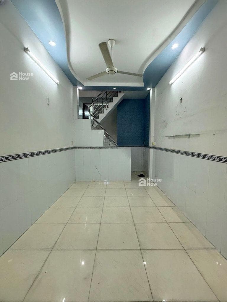 Nhà hẻm Trần Quang Cơ 3,3x13m 3 tầng 4,95 T.Ỷ - ảnh 5 Nhà hẻm Trần Quang Cơ 3,3x13m 3 tầng 4,95 T.Ỷ - ảnh 5