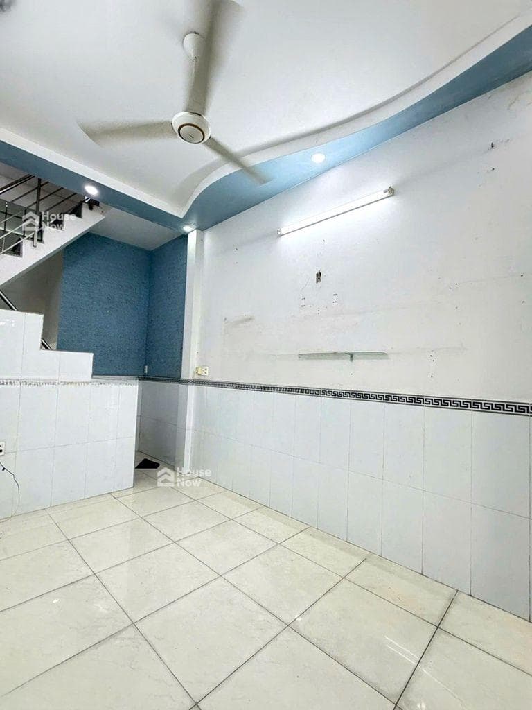 Nhà hẻm Trần Quang Cơ 3,3x13m 3 tầng 4,95 T.Ỷ - ảnh 8 Nhà hẻm Trần Quang Cơ 3,3x13m 3 tầng 4,95 T.Ỷ - ảnh 8