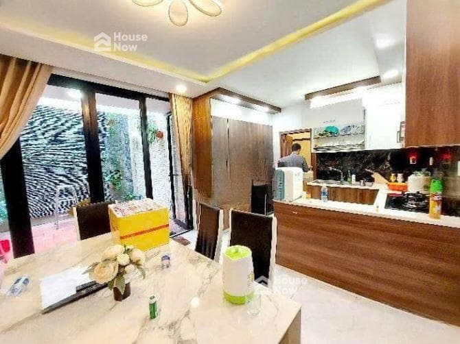 Khan Hiếm !!! Bán nhà đẹp Hoàng Hoa Thám, DT : 7.5mx20m - 4 tầng, Giá : 21 tỷ - ảnh 8 Khan Hiếm !!! Bán nhà đẹp Hoàng Hoa Thám, DT : 7.5mx20m - 4 tầng, Giá : 21 tỷ - ảnh 8