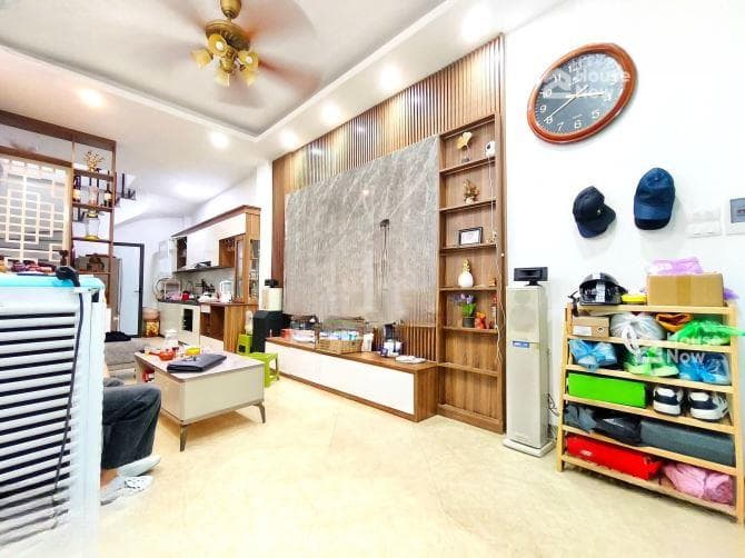 Nhà phố Hoàng Mai, 20m ra ô tô, Ngõ thông, 32m2 x 5 tầng, Full nội thất đẹp, Giá 7.6 tỷ - ảnh 1 Nhà phố Hoàng Mai, 20m ra ô tô, Ngõ thông, 32m2 x 5 tầng, Full nội thất đẹp, Giá 7.6 tỷ - ảnh 1