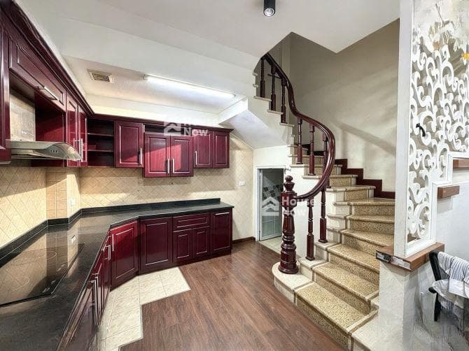 Nhà cực đẹp 38m2x6T thang máy chờ. Phân lô, vỉa hè, Cạnh KĐT Starlake phố Hoàng Quốc Việt. - ảnh 8 Nhà cực đẹp 38m2x6T thang máy chờ. Phân lô, vỉa hè, Cạnh KĐT Starlake phố Hoàng Quốc Việt. - ảnh 8