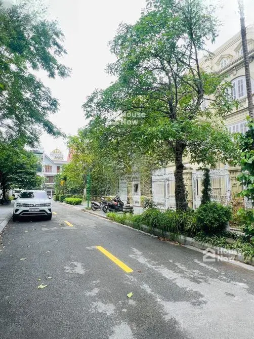 biệt thự Việt Hưng 79 tỷ 240m mặt tiền 15m,dân trí cao - ảnh 2 biệt thự Việt Hưng 79 tỷ 240m mặt tiền 15m,dân trí cao - ảnh 2