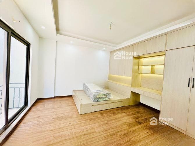 Hàng hiếm Ngọc Lâm, nhà rộng, ngõ ô tô, ngay lõi trung tâm. Giá chỉ 6.x đồng - ảnh 5 Hàng hiếm Ngọc Lâm, nhà rộng, ngõ ô tô, ngay lõi trung tâm. Giá chỉ 6.x đồng - ảnh 5