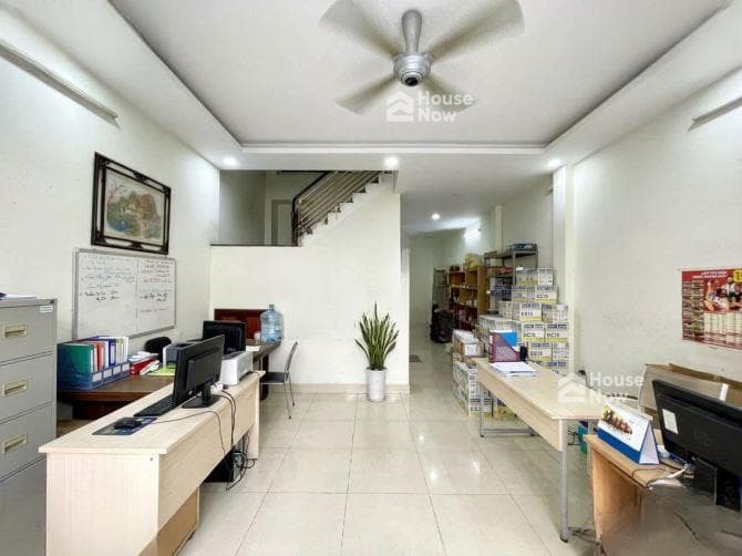 BÁN NHÀ Phổ Quang - NGANG rộng 5,7m 90m2 - HẺM XE TẢI gần sân bay - HIẾM BÁN. 19,9 tỷ - ảnh 4 BÁN NHÀ Phổ Quang - NGANG rộng 5,7m 90m2 - HẺM XE TẢI gần sân bay - HIẾM BÁN. 19,9 tỷ - ảnh 4